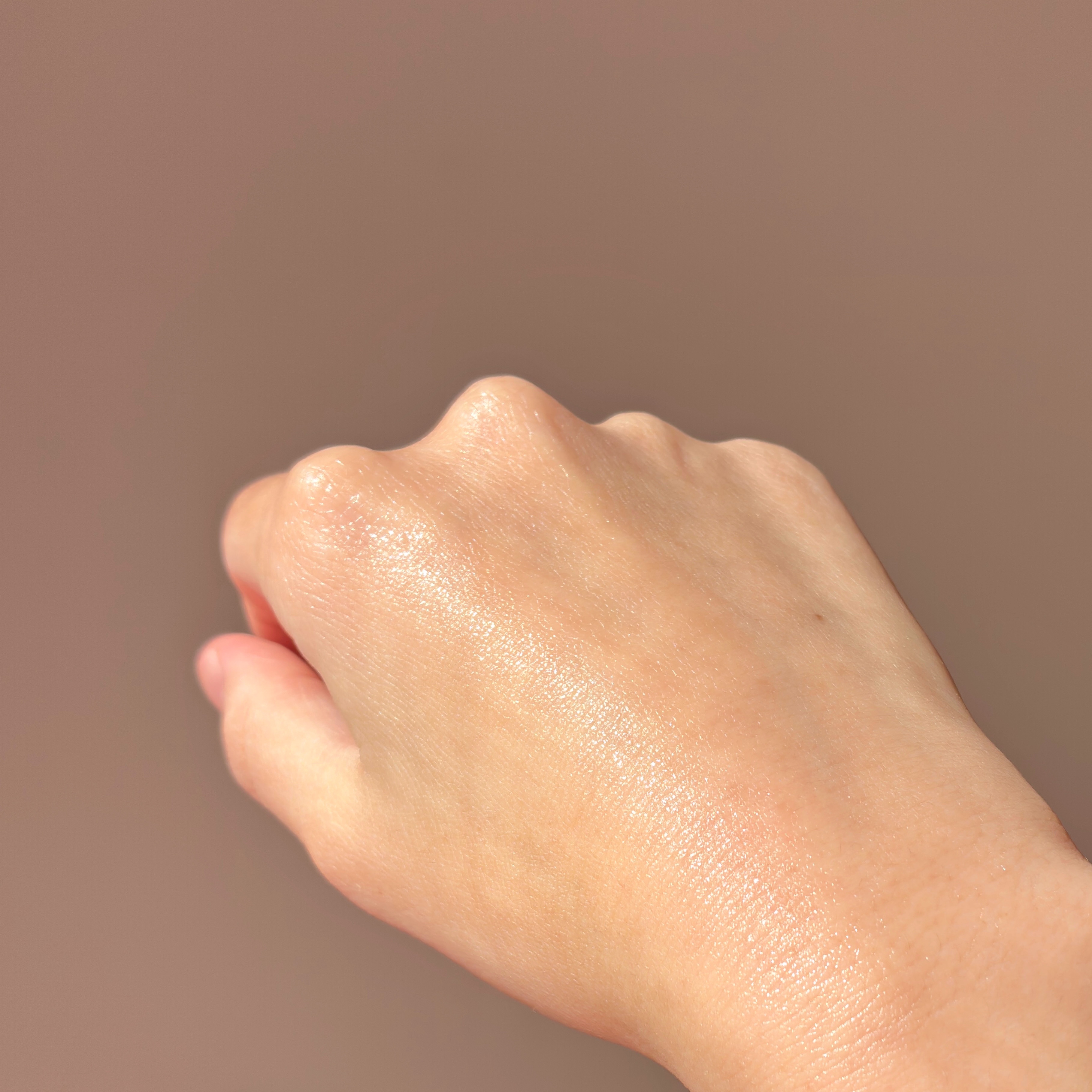 FEMMUE ローズ ミルキーエッセンスのクチコミ「美的ベストコスメ受賞記念のプレゼントキャンペーンにていただきました。

FEMMUE
🌸ローズ.....」（2枚目）