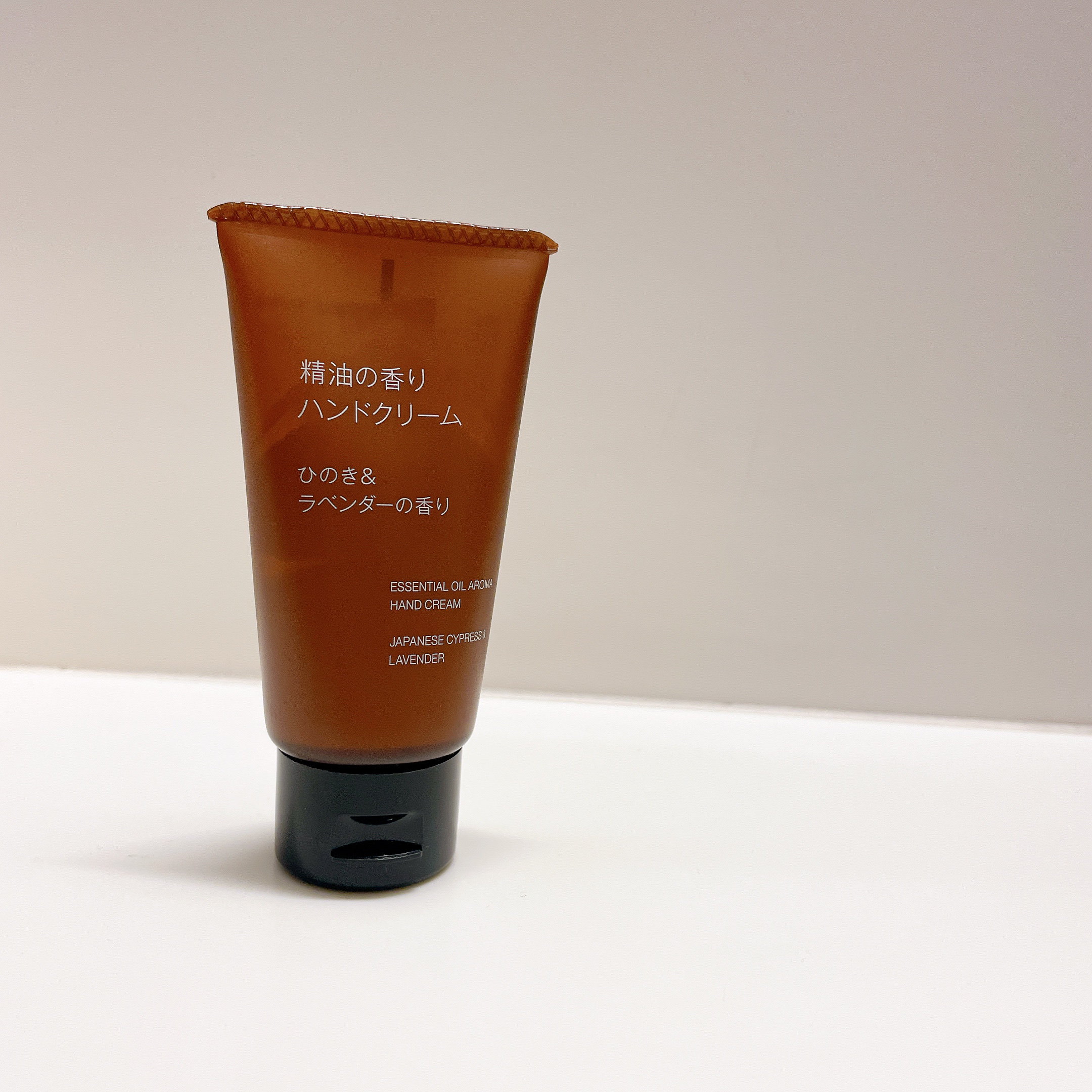 精油の香り ハンドクリーム ひのき＆ラベンダーの香り/無印良品/ハンドクリームを使ったクチコミ（1枚目）