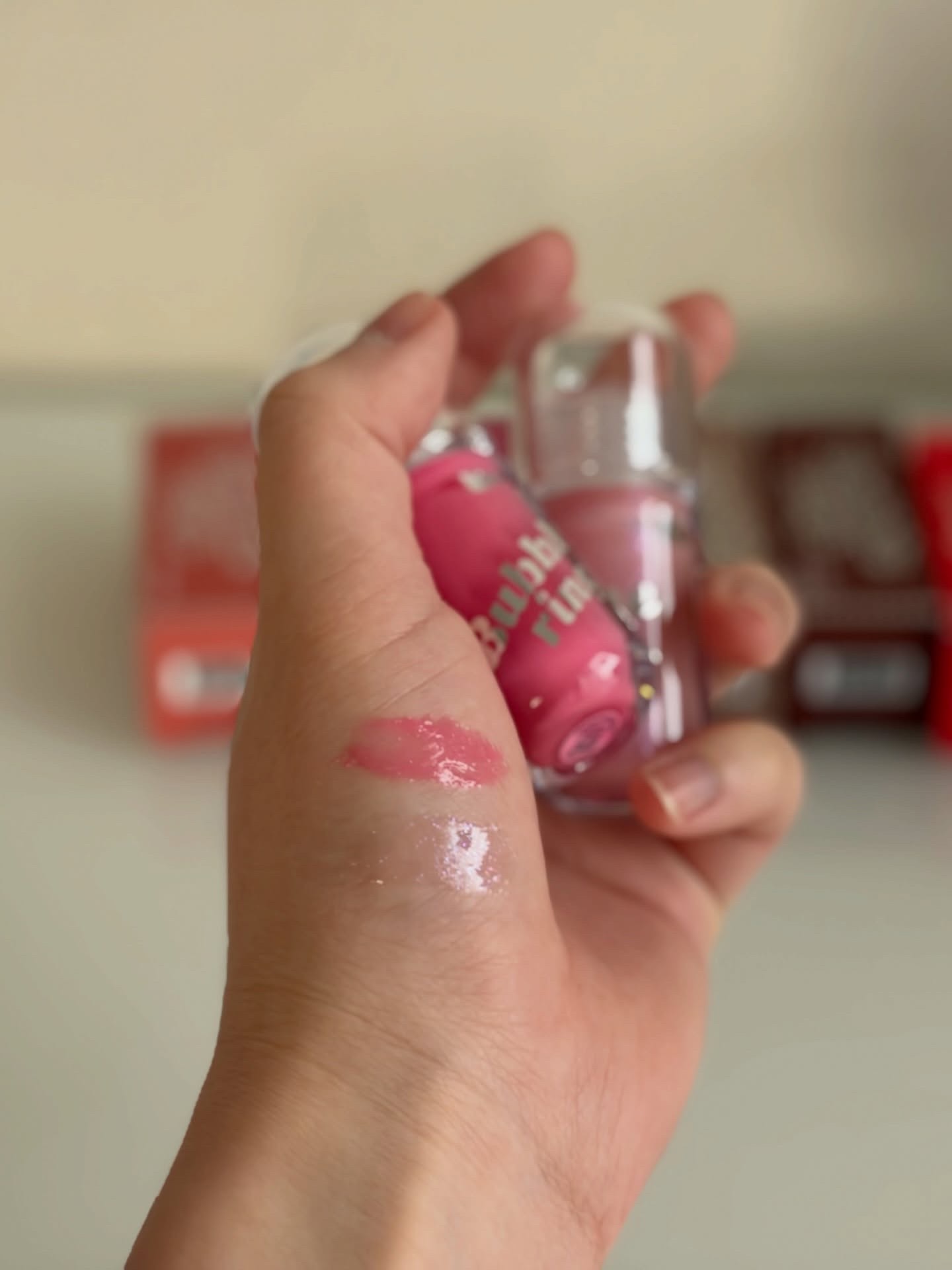 ロングラスティング バブルリングガムグロス/LUNA/リップグロスを使ったクチコミ（2枚目）