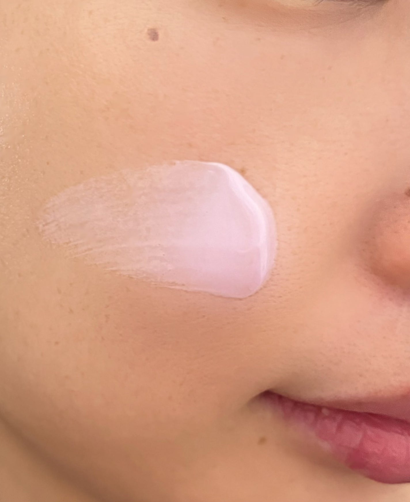 ひびき⭐︎フォロバ100 on LIPS 「サンカット®️から出た「マルチビタミントーンアップUVエッセン..」(3枚目)