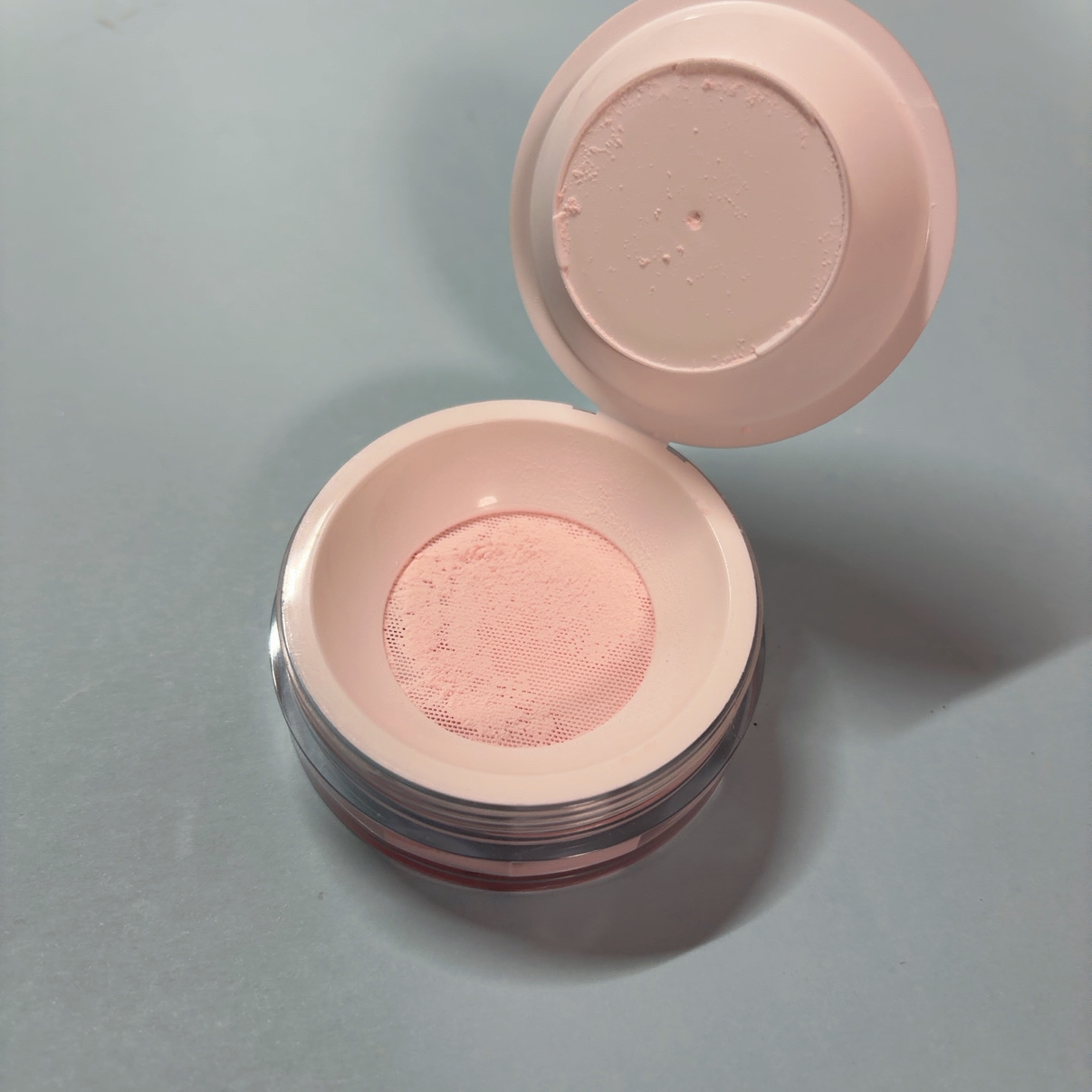 トランスルーセントセットフィニッシングパウダー/TFIT/ルースパウダーを使ったクチコミ（2枚目）