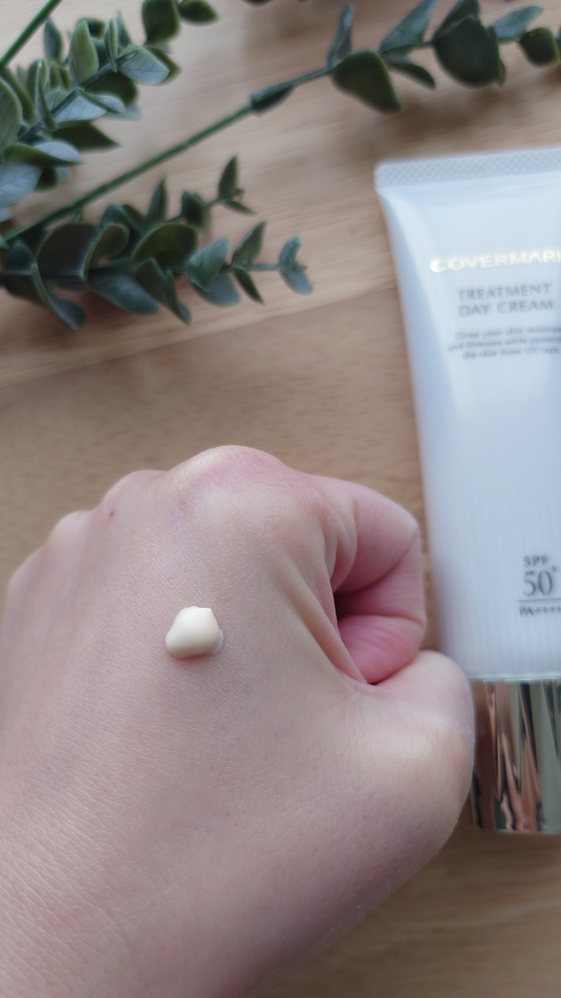トリートメント デイ クリーム/COVERMARK/日焼け止めクリームを使ったクチコミ（2枚目）