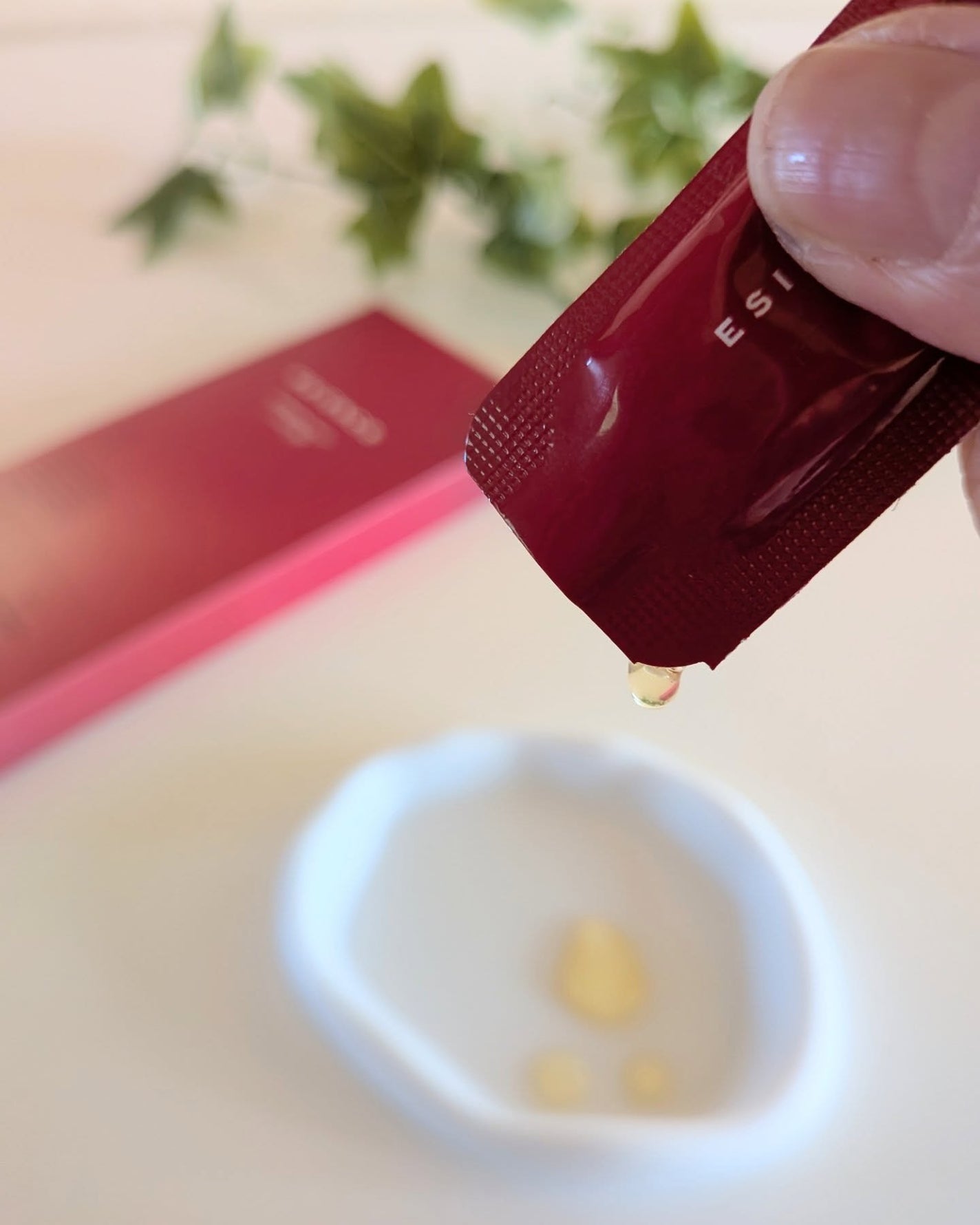 C×AZ ダーマインショット200/ESIENCE/美容液を使ったクチコミ(4枚目)