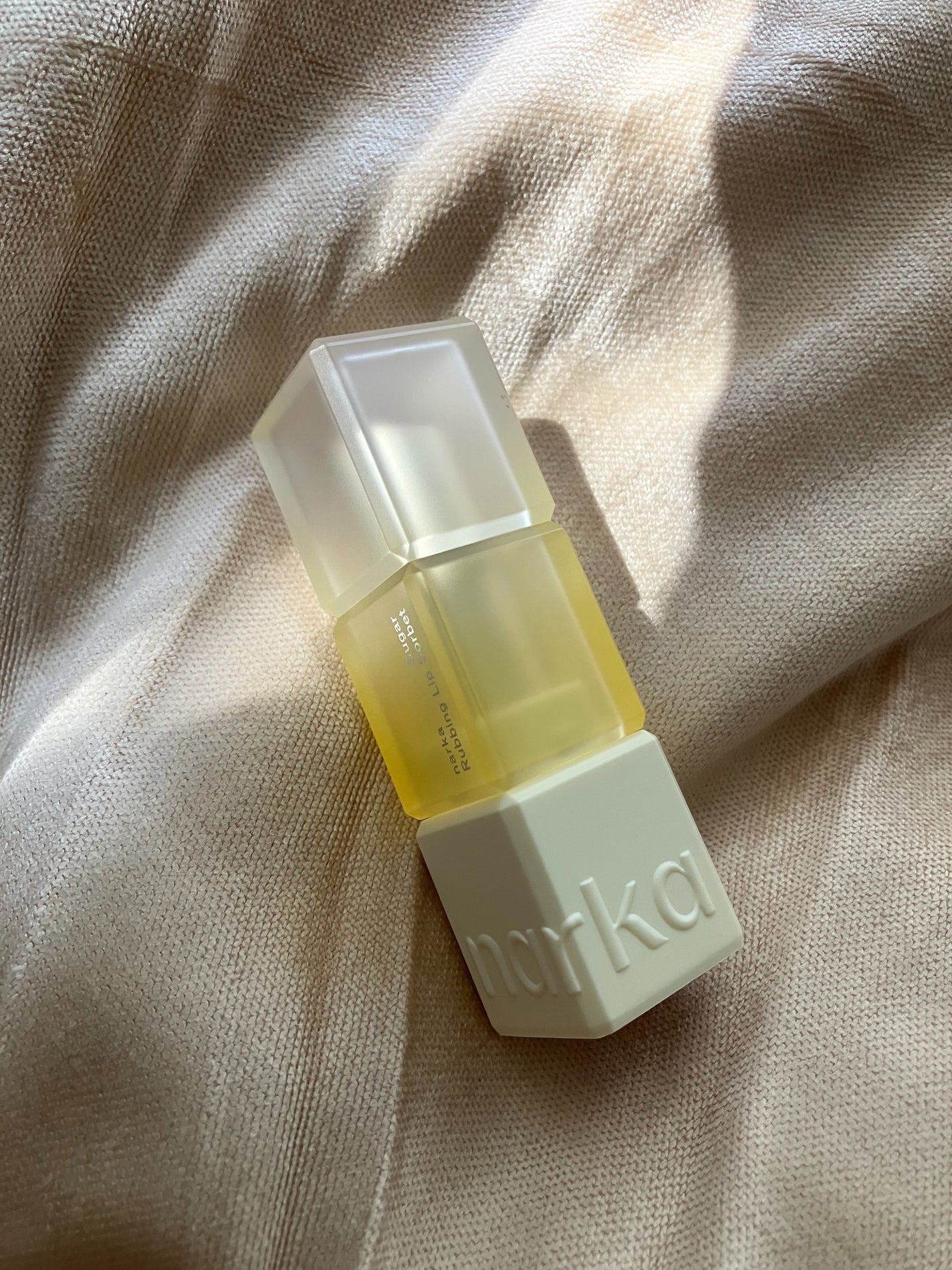 シュガーラビングリップソルベ/narka/リップスクラブを使ったクチコミ(5枚目)