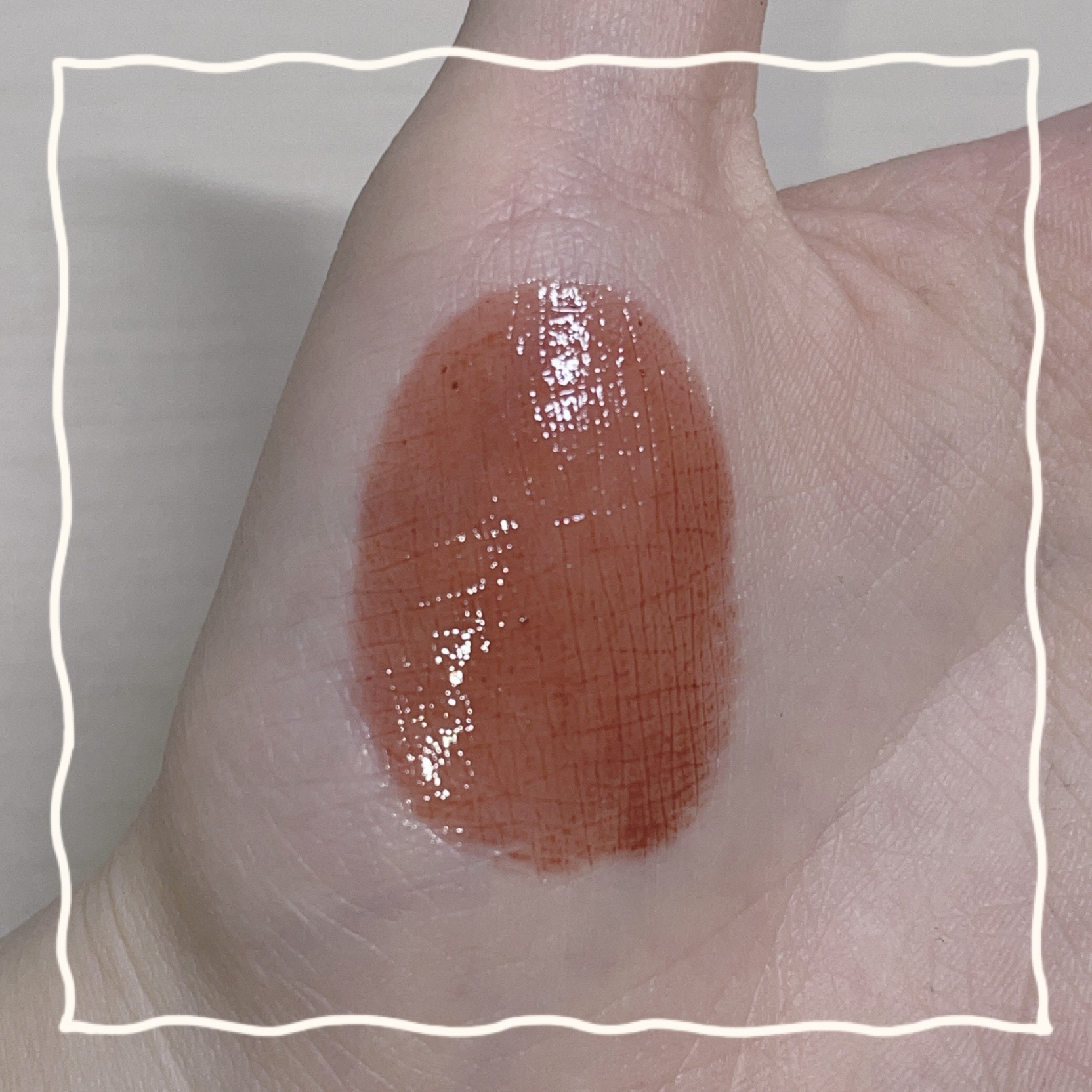 アンドバイロムアンド　グラッシーボムティント/&nd by rom&nd/リップティントを使ったクチコミ（1枚目）