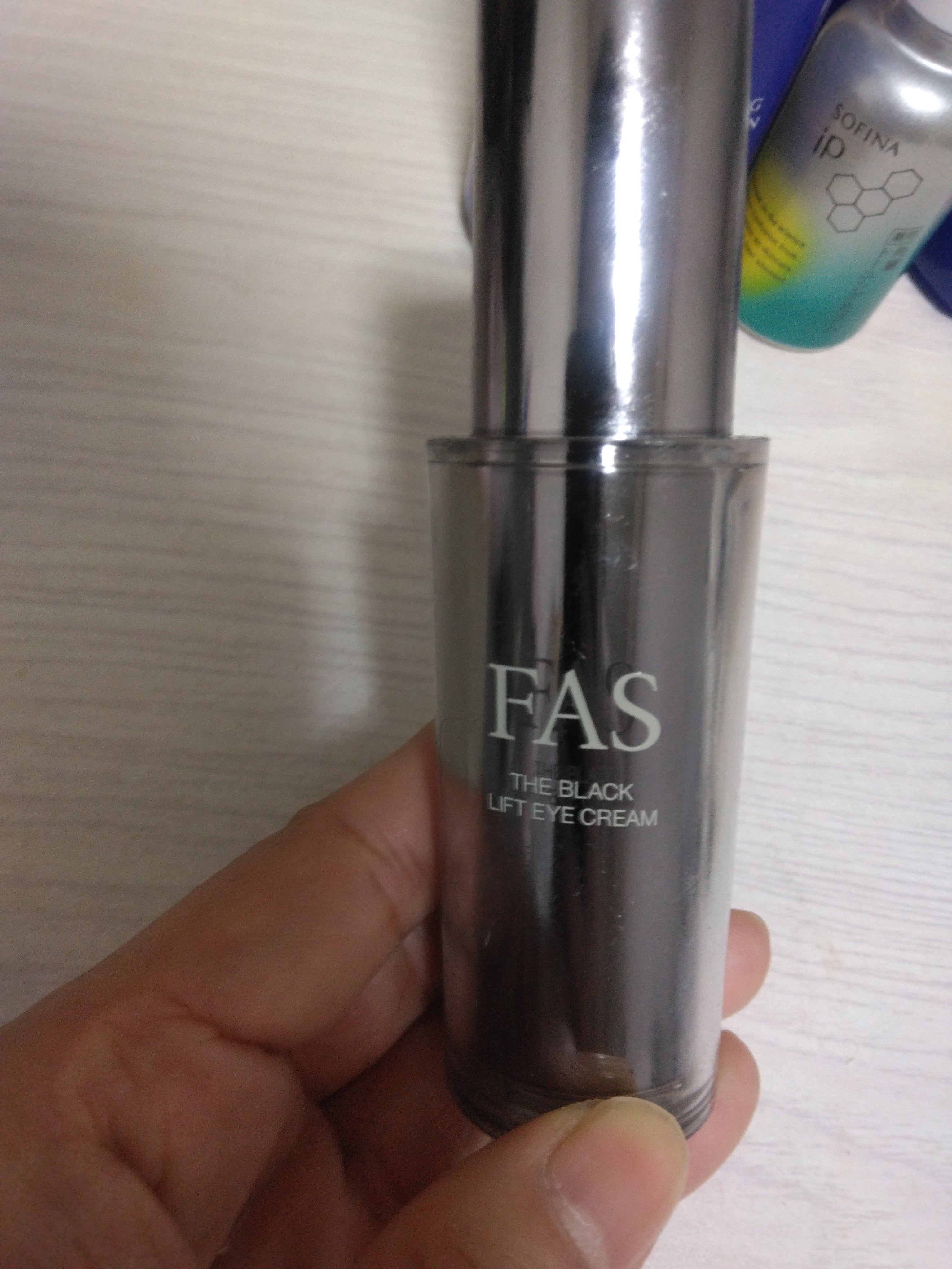 アスタリフト ホワイト ジェリー アクアリスタ/アスタリフト/美容液を使ったクチコミ（2枚目）