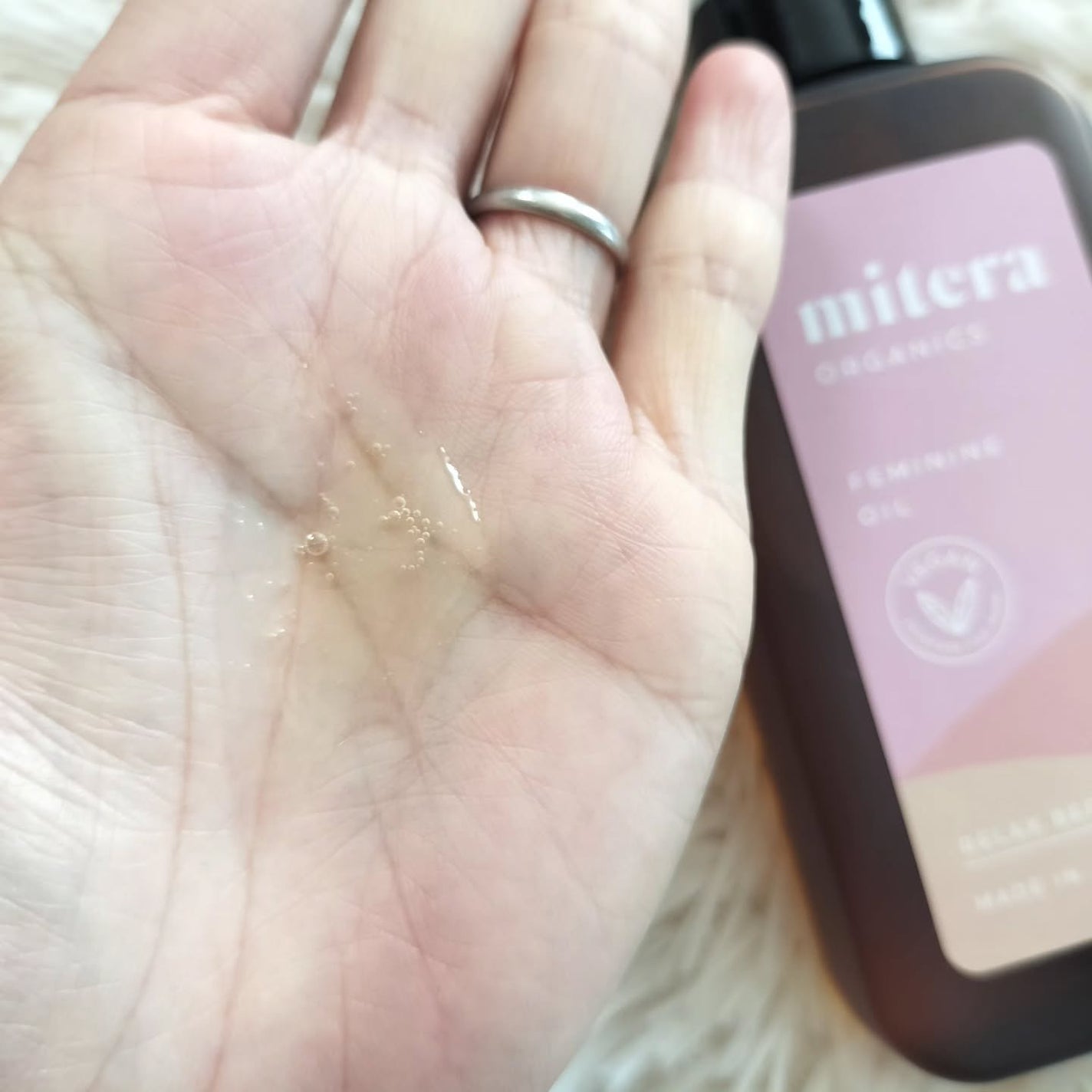 mitera organics フェミニンンオイル 微香性 - リラックスベルガモットの香り -/mitera organics/デリケートゾーンケアを使ったクチコミ(2枚目)