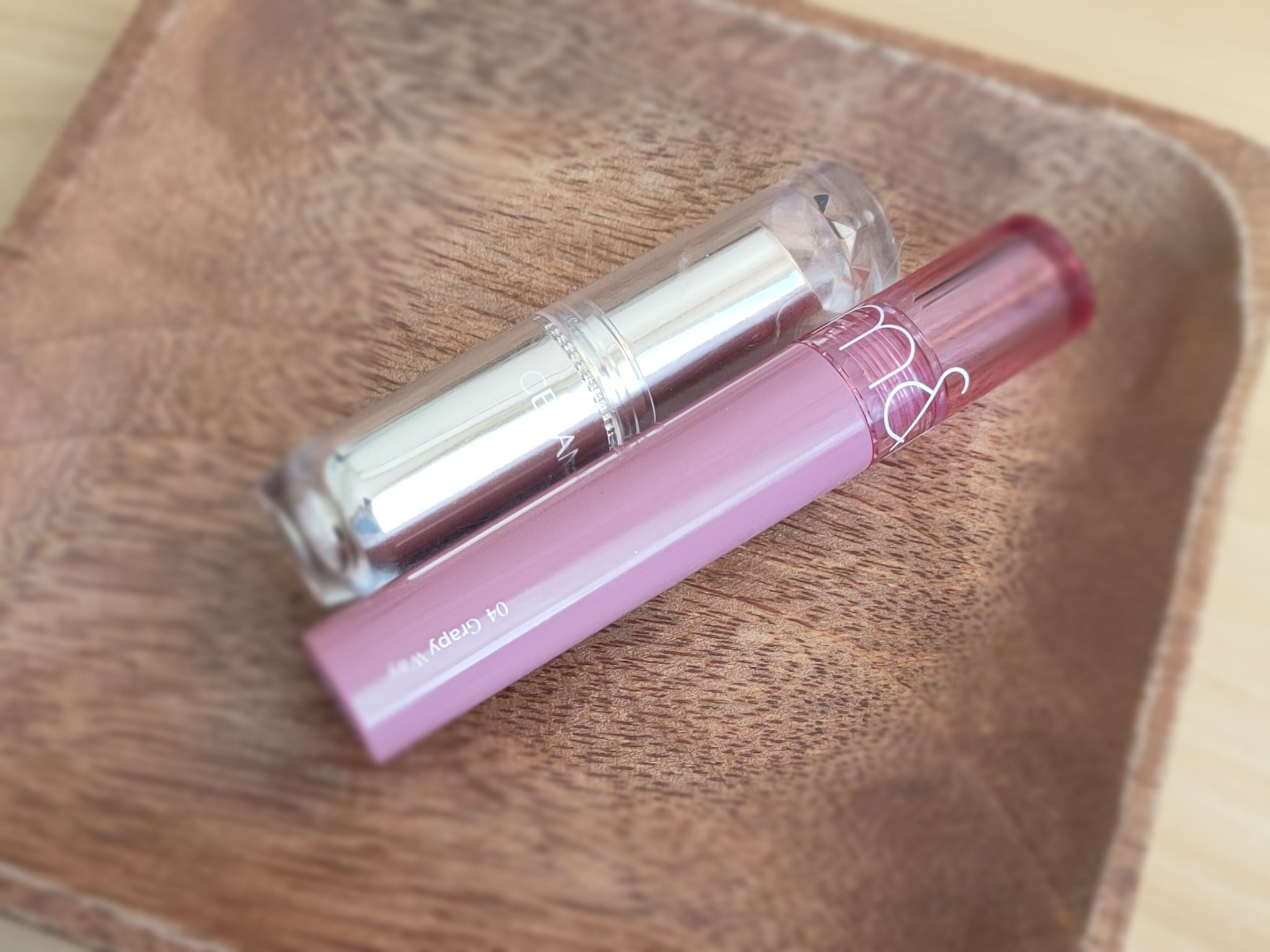 グラスティングカラーグロス/rom&nd/リップグロスを使ったクチコミ（1枚目）