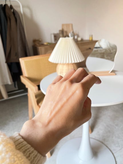 エリー on LIPS 「最近のスキンケアマストアイテム𓂃𓈒𓂂𓏸シシベラエッセンスマ..」(7枚目)