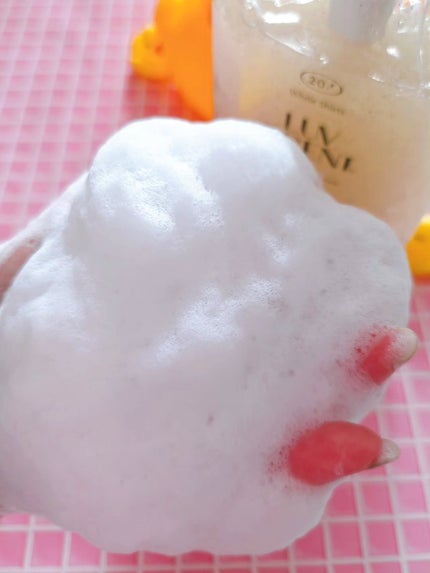 スクラブボディウォッシュ ホワイトシャツ リネンコットン/LUV SCENT/ボディスクラブを使ったクチコミ(5枚目)