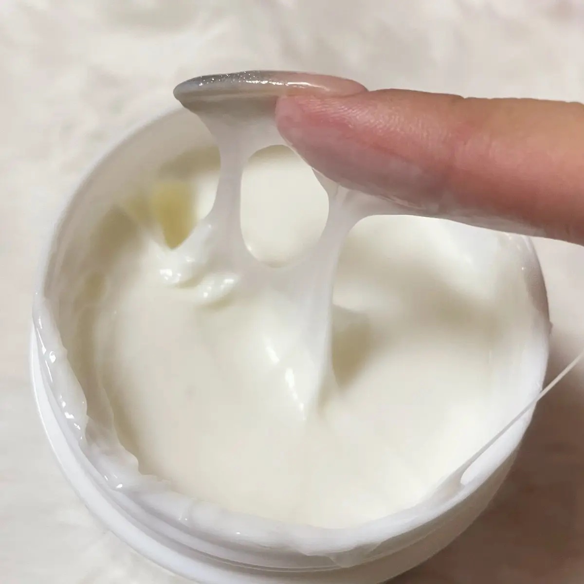 プレミアムナイテ スレッドネッククリーム/MEDIPEEL/ネック・デコルテケアを使ったクチコミ（2枚目）