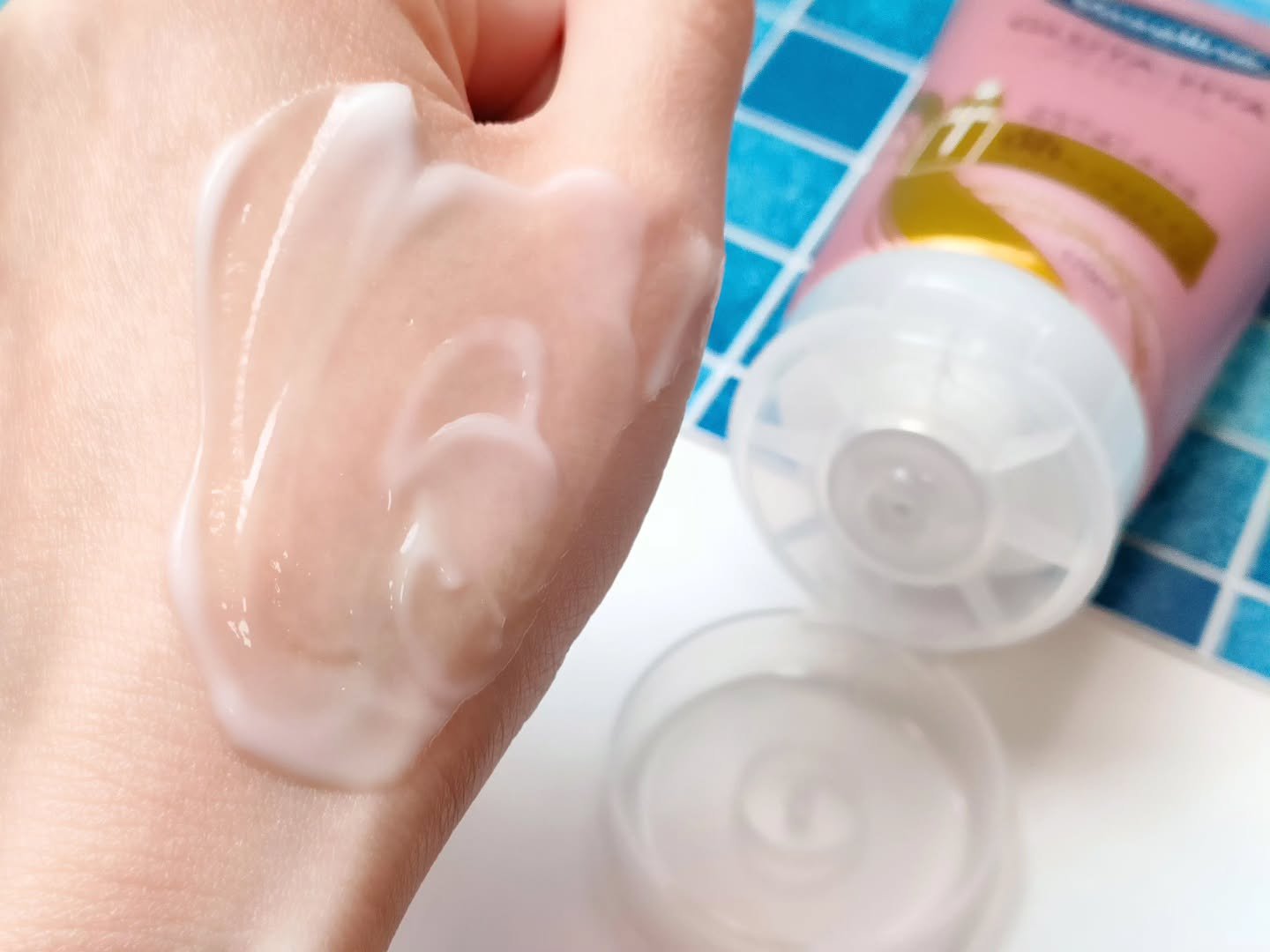 グルタヒア ボディローション ブライトニング/ヴァセリン/ボディローションを使ったクチコミ（3枚目）