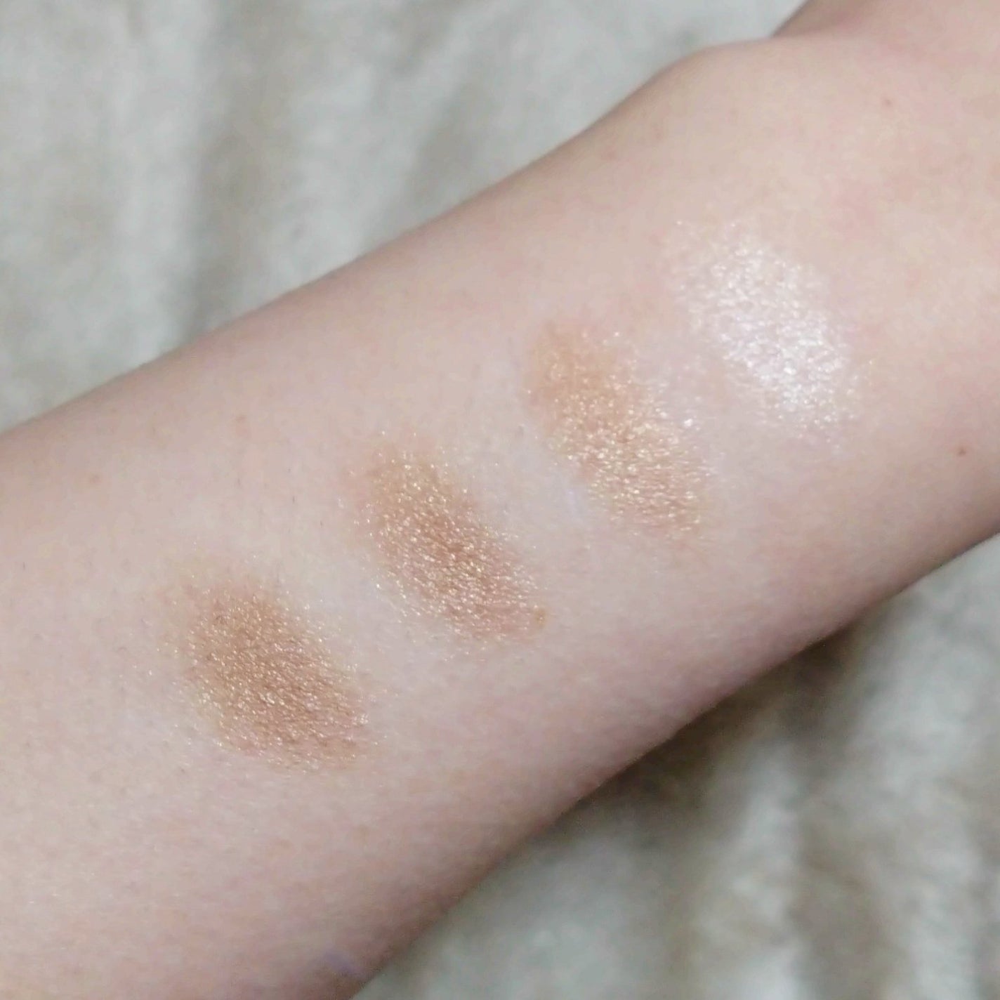 スキニーリッチシャドウ/excel/アイシャドウパレットを使ったクチコミ(3枚目)