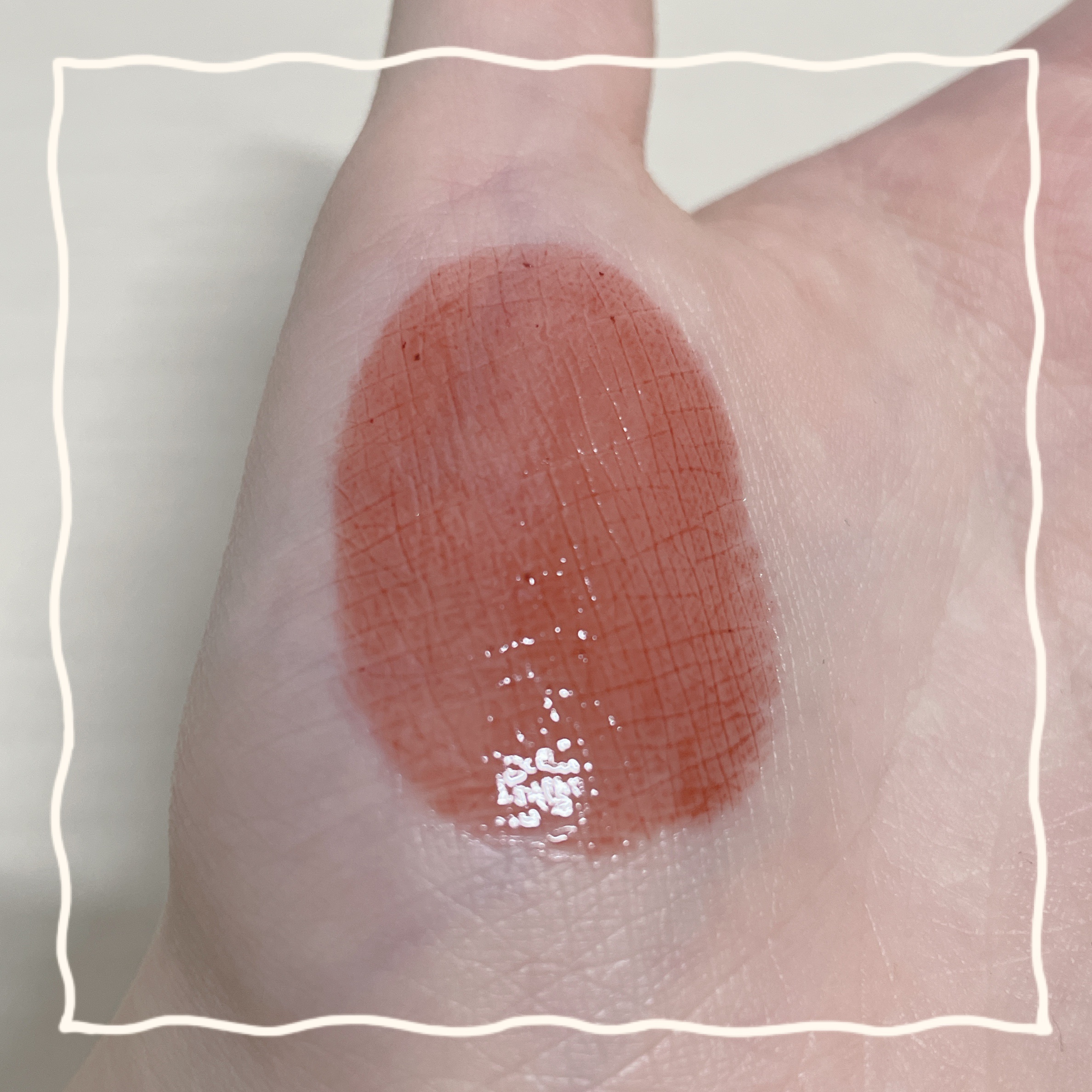 アンドバイロムアンド　グラッシーボムティント/&nd by rom&nd/リップティントを使ったクチコミ（3枚目）