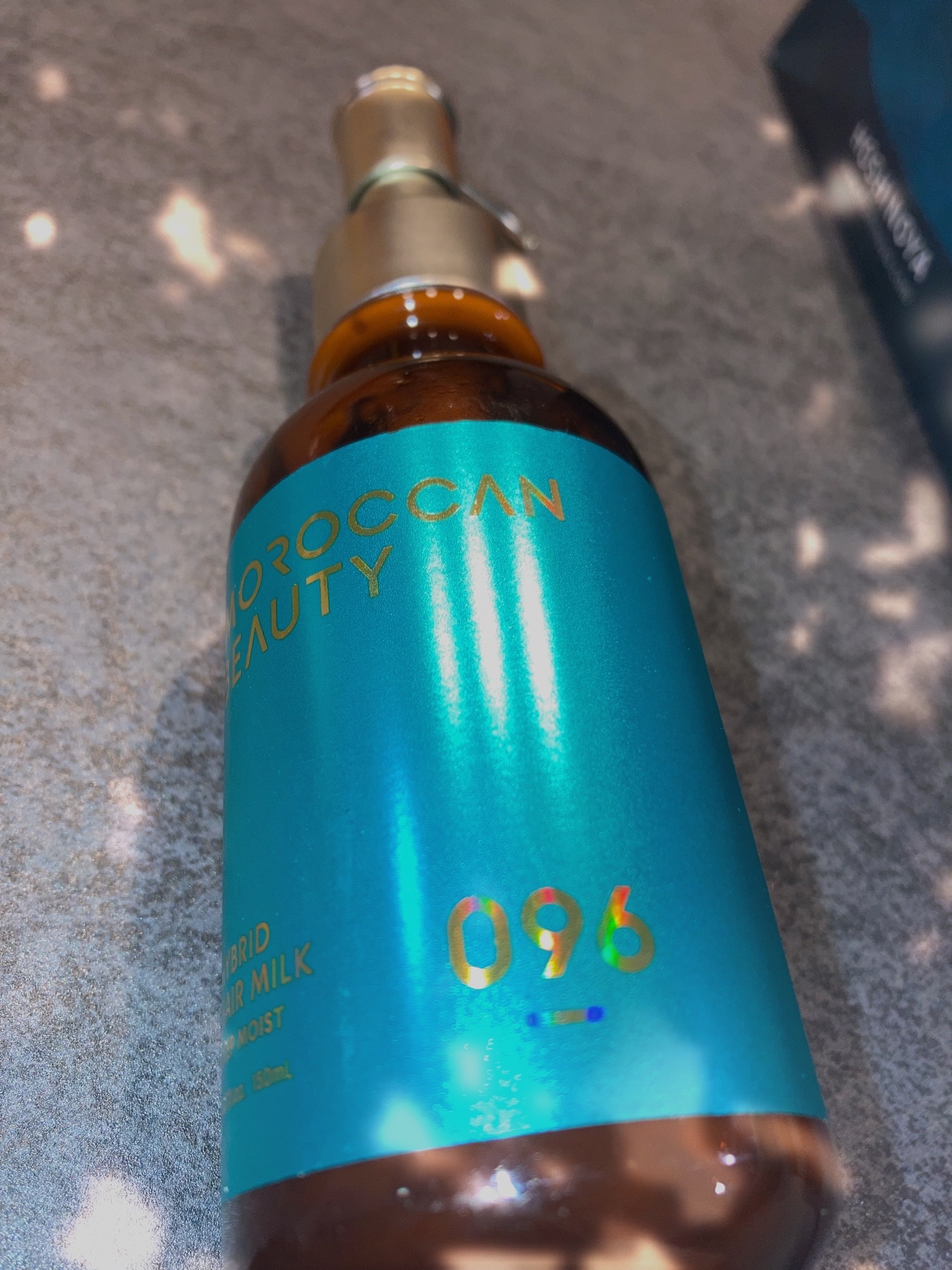 モロッカンビューティ ディープモイスト ハイブリッド ヘアミルク/モロッカンビューティ/ヘアミルクを使ったクチコミ（1枚目）