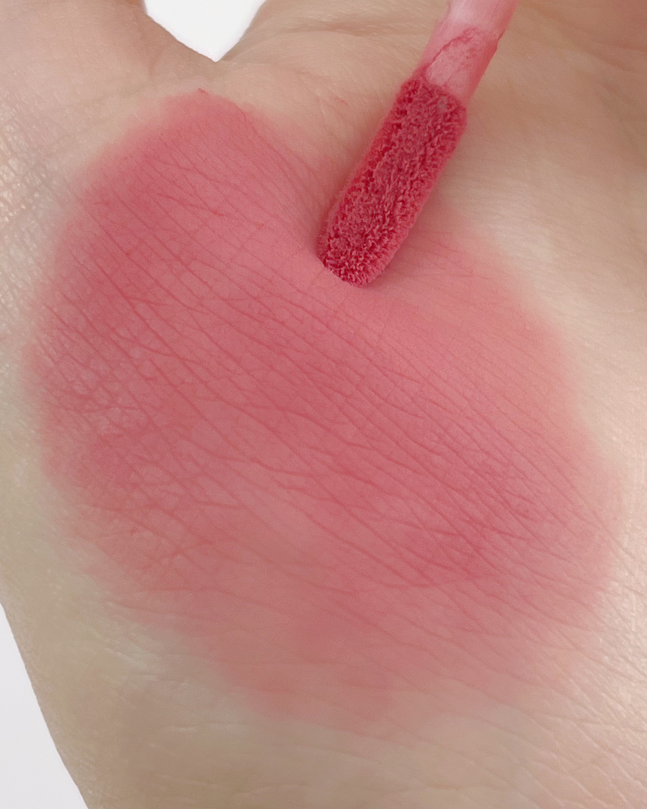 カラーグラム ヌーディーブラーティント/Colorgram/リップティントを使ったクチコミ（2枚目）