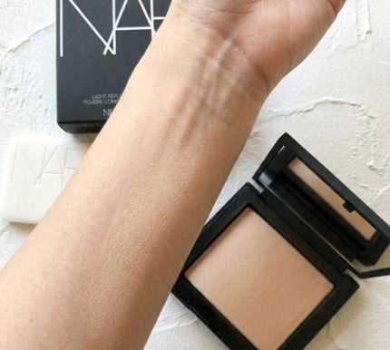 NARS ライトリフレクティングセッティングパウダー プレスト Nのクチコミ「NARS
ライトリフレクティングセッティングパウダー プレスト N
来月発売の新作パウダーお.....」(2枚目)
