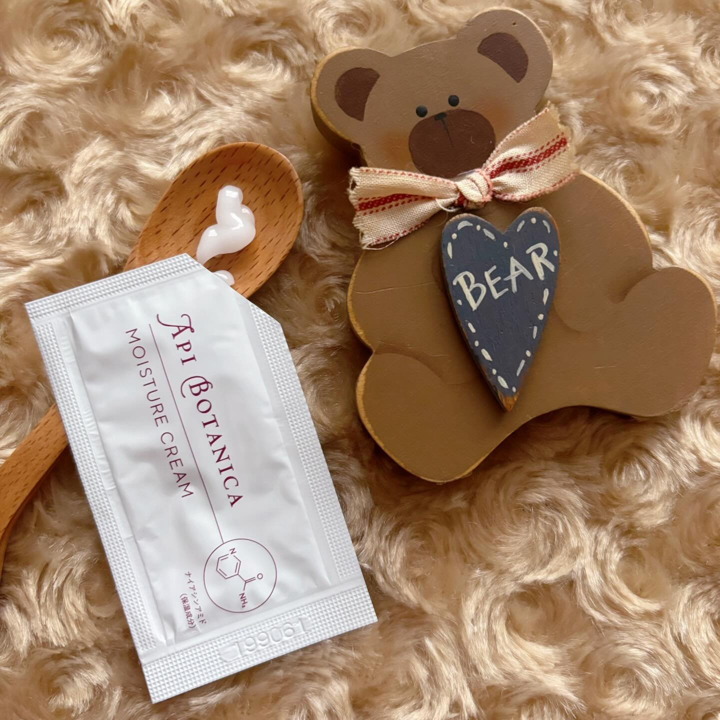 アピボタニカ モイスチャークリーム/エリデン/フェイスクリームを使ったクチコミ（2枚目）