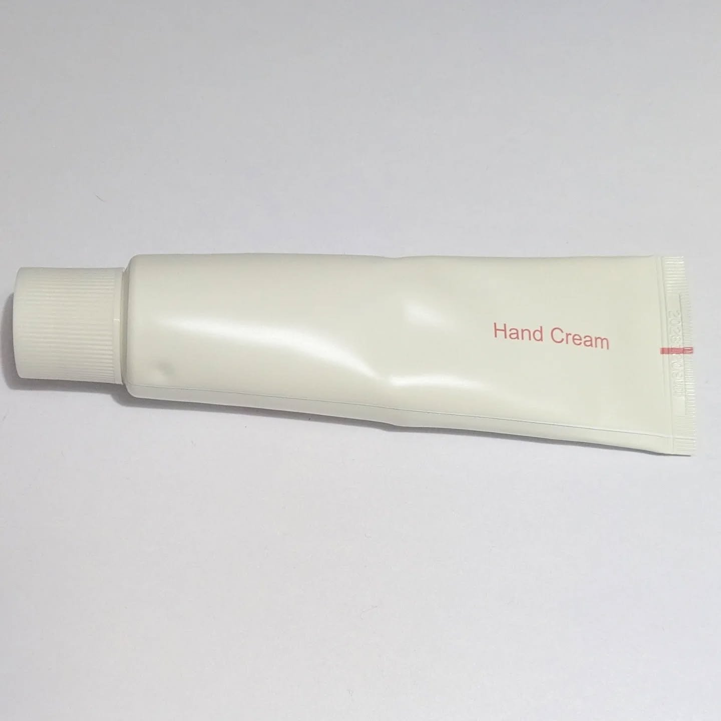 パフュームシルキーハンドクリーム/hetras/ハンドクリームを使ったクチコミ（2枚目）