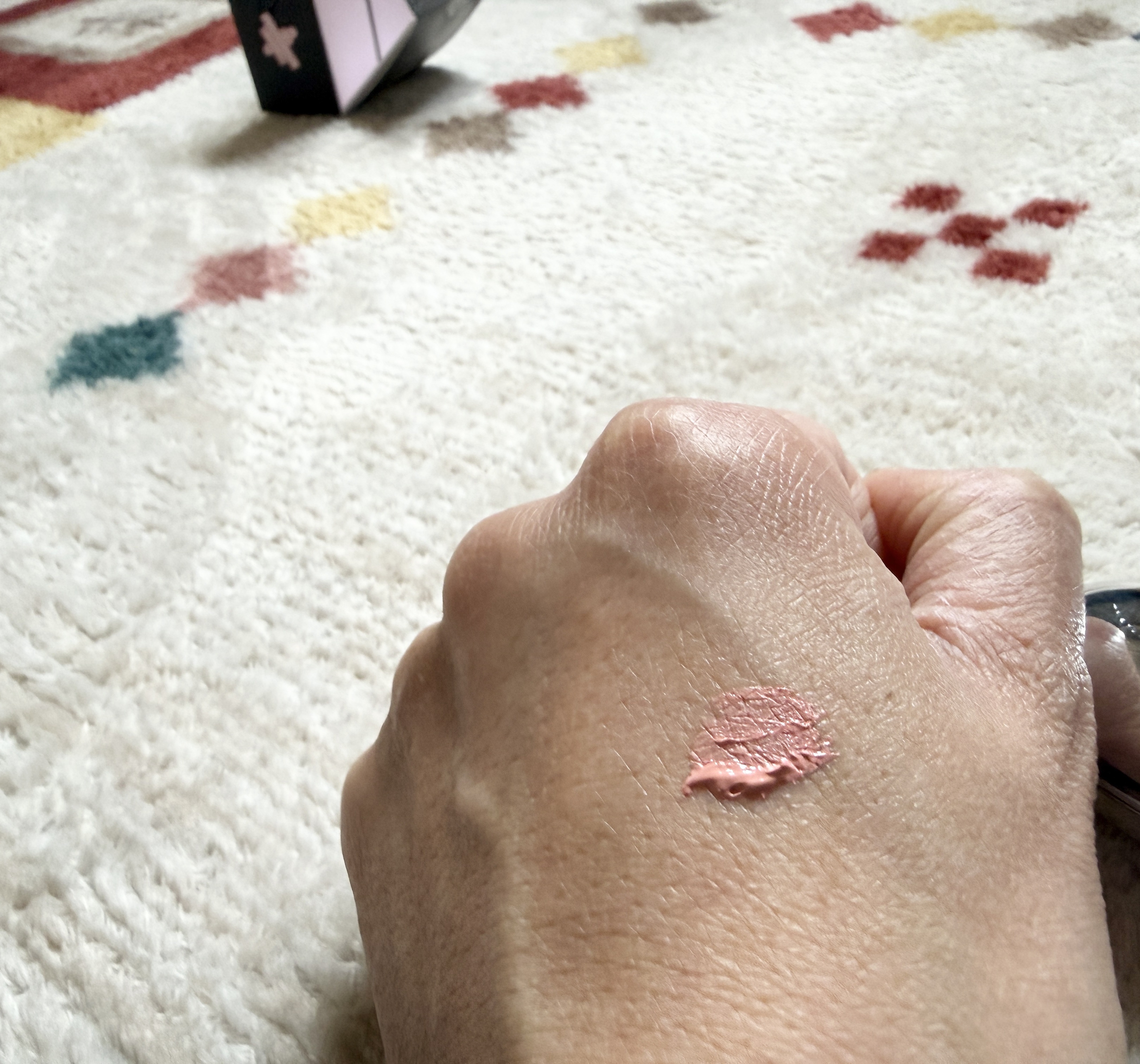 シルバーパース ムースクリーム リップ＆チーク 01 パーシモンベリー/oiad/ジェル・クリームチークを使ったクチコミ（3枚目）