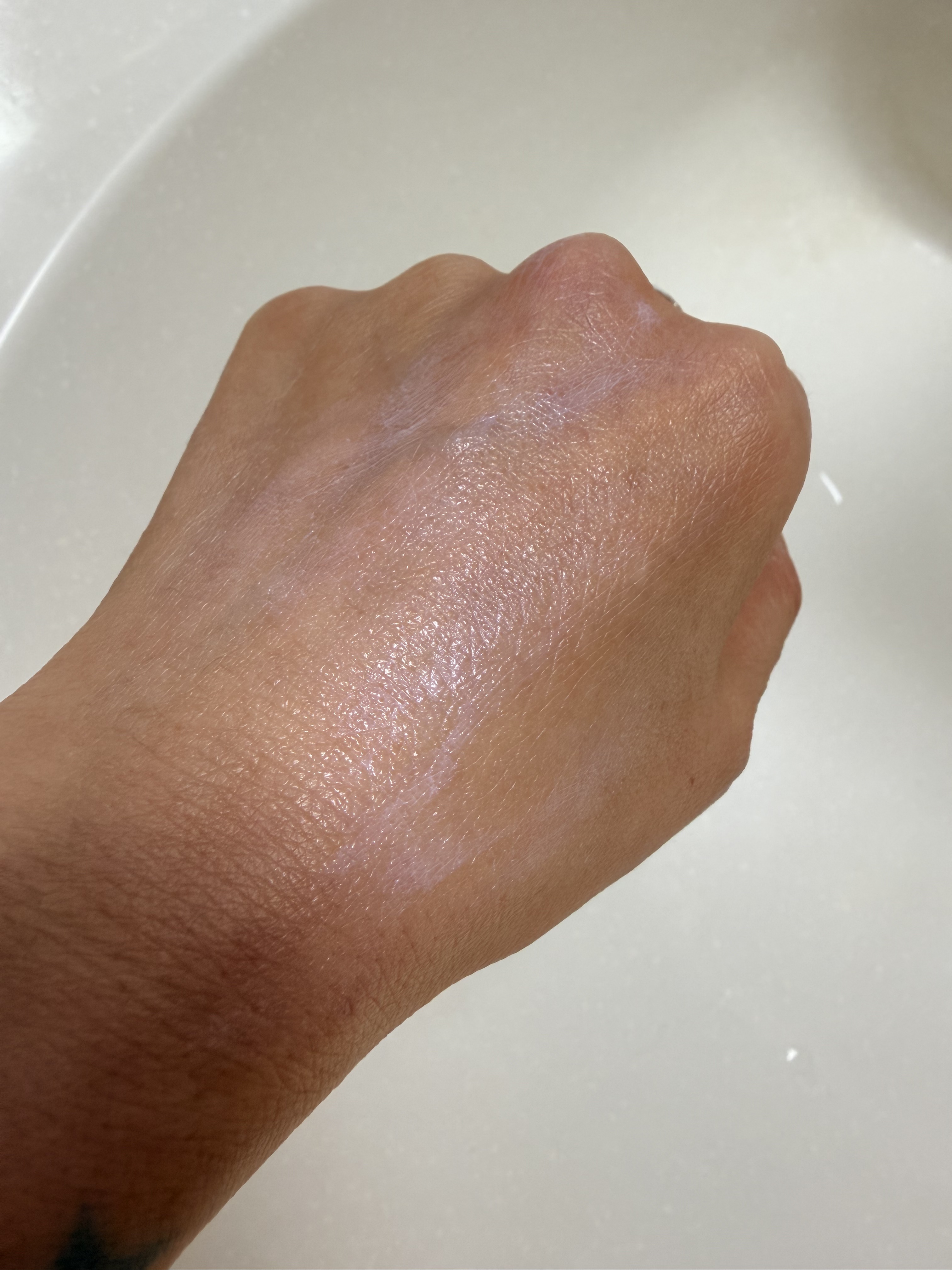 ミネラルUVアクアセラム/エトヴォス/美容液を使ったクチコミ（3枚目）