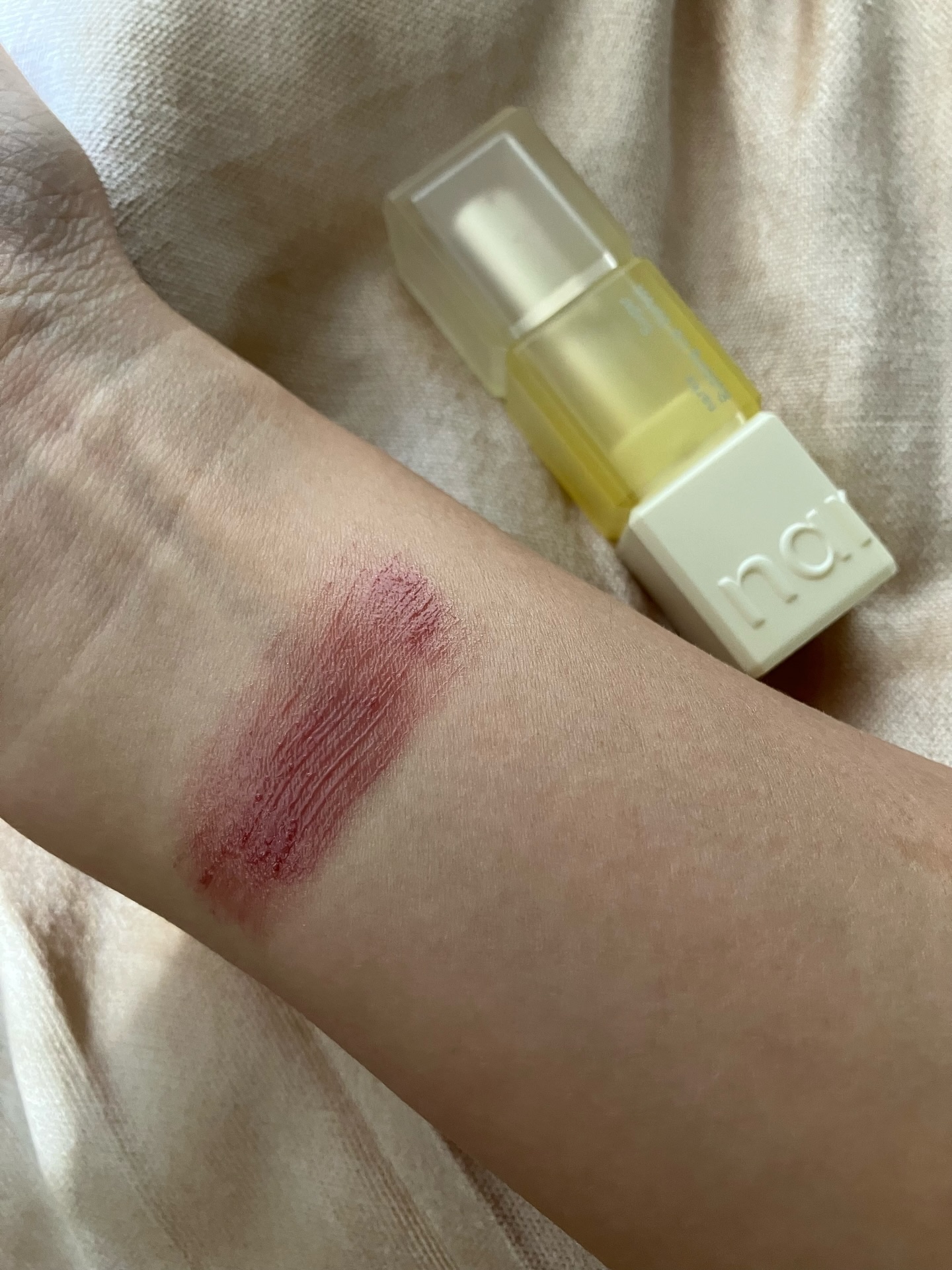 シュガーラビングリップソルベ/narka/リップスクラブを使ったクチコミ（2枚目）