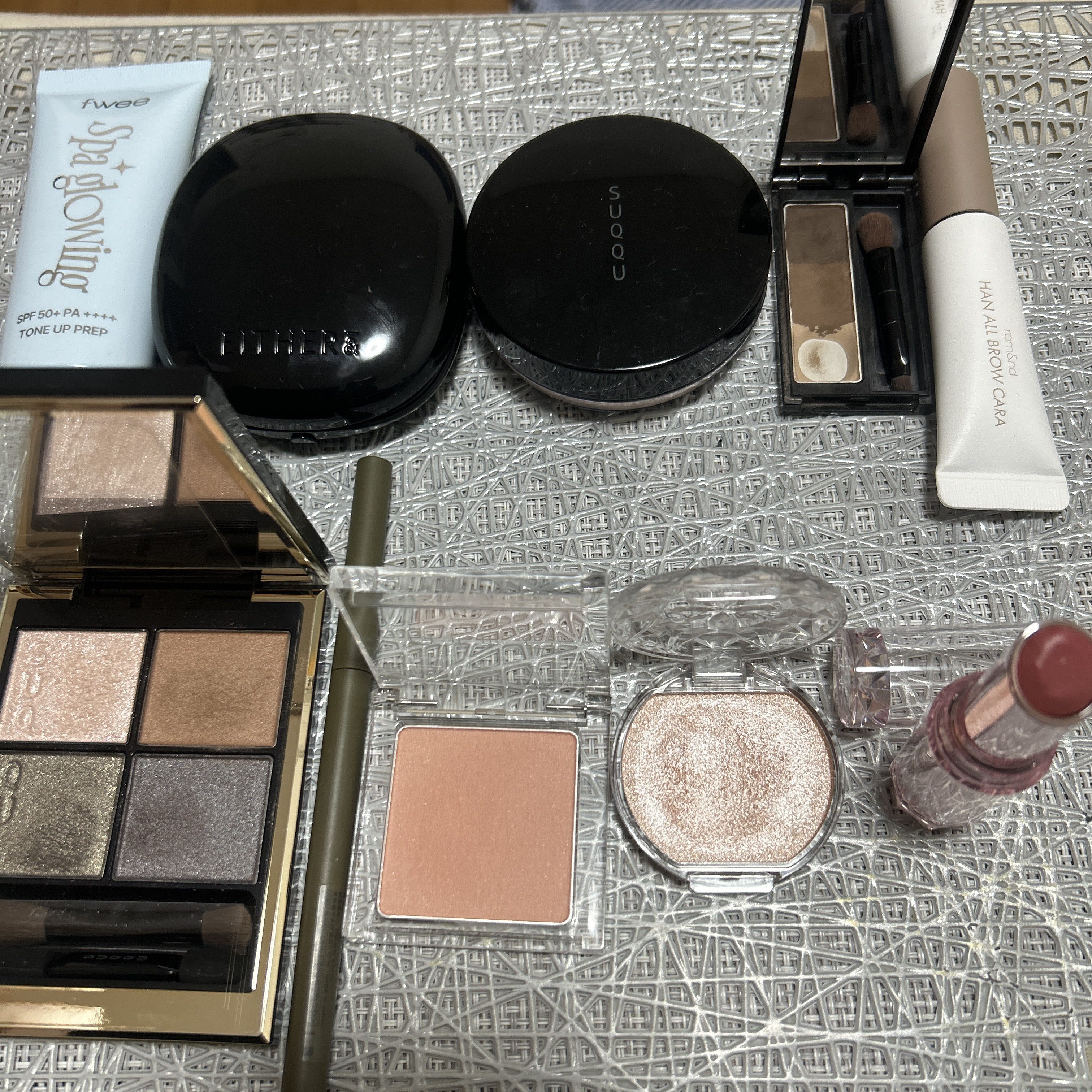 Pebble Blur Cushion/EITHER＆/クッションファンデーションを使ったクチコミ（2枚目）