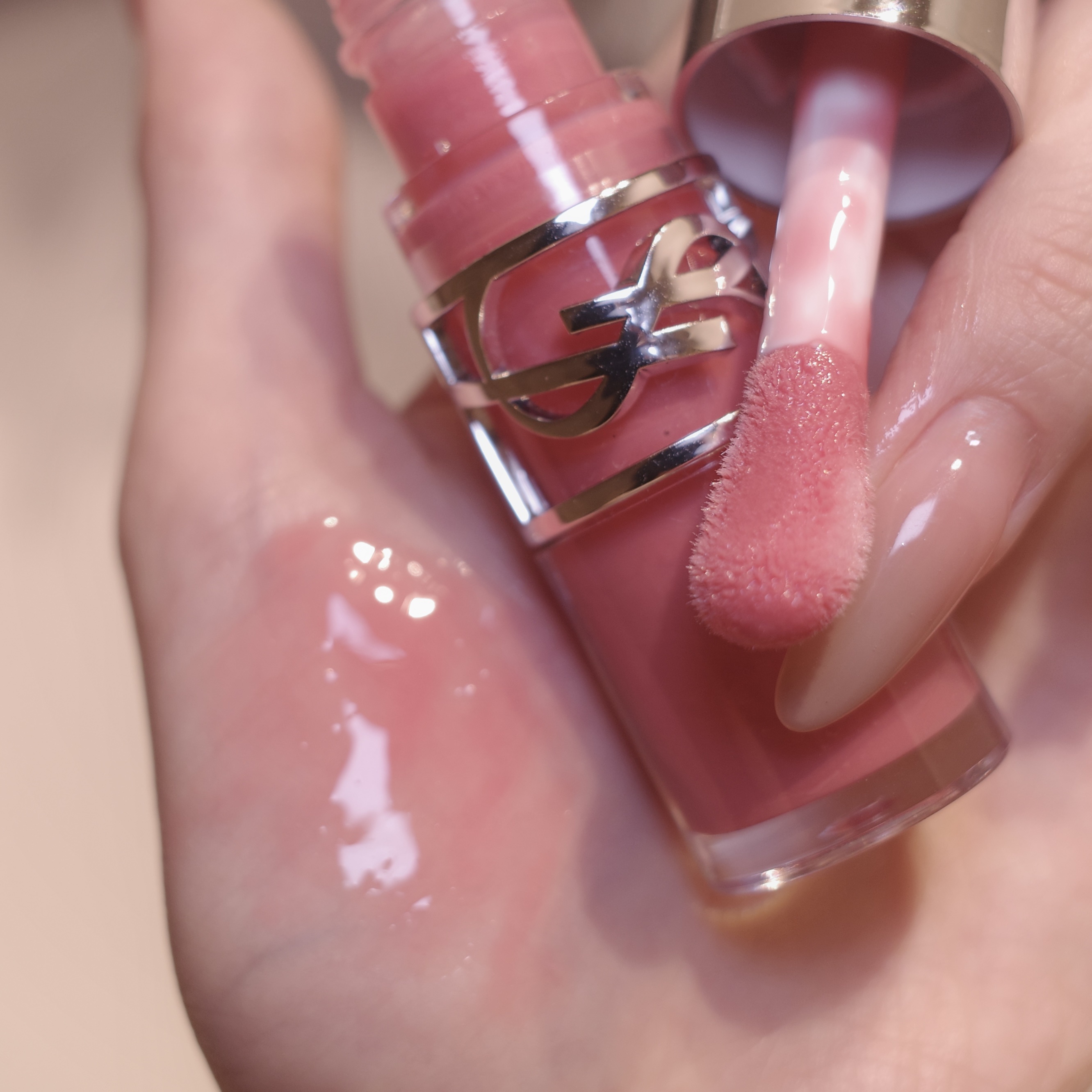 YSL ラブシャイン グロスプランパー  #3 メロウ マロウ/YVES SAINT LAURENT BEAUTE/リップグロスを使ったクチコミ（1枚目）