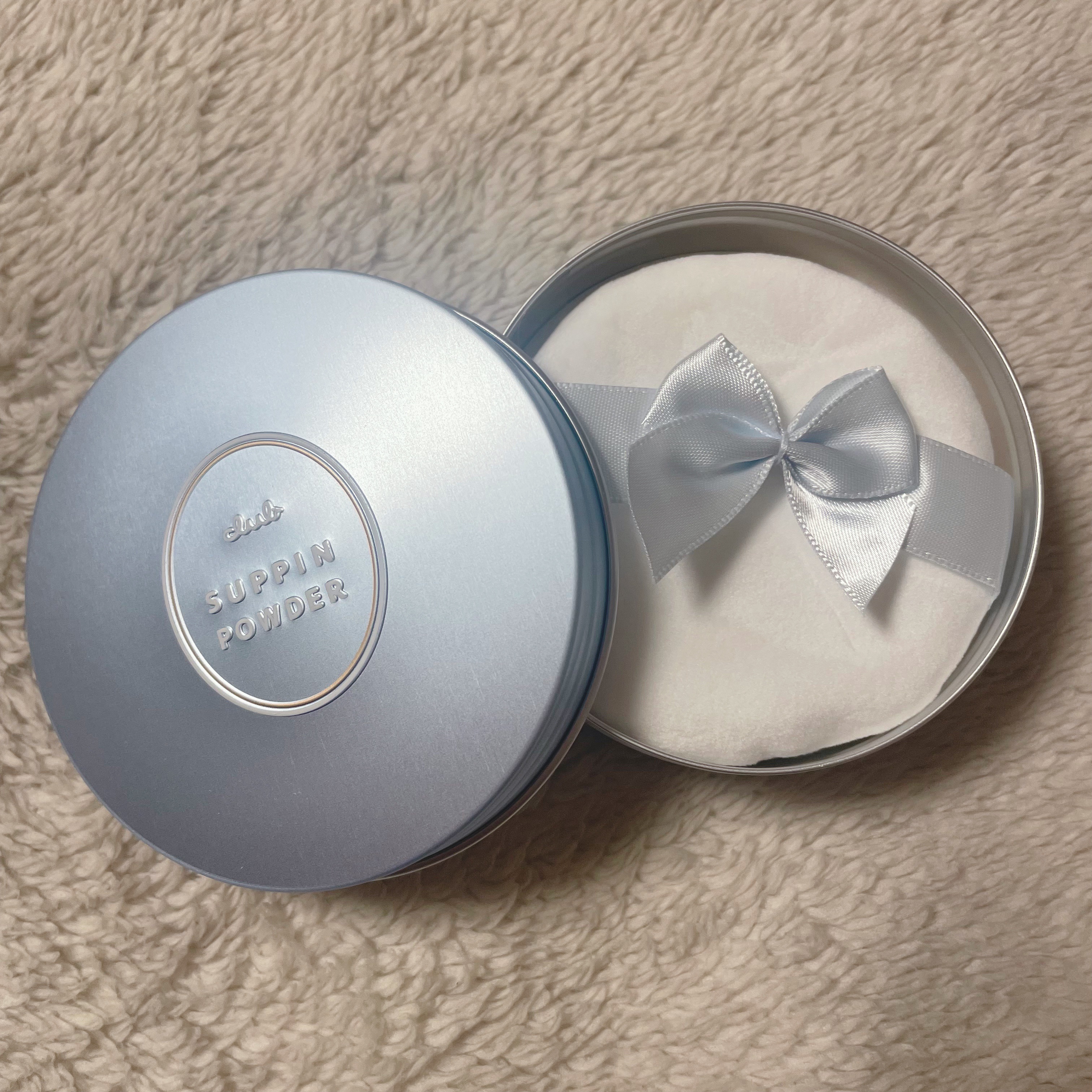 すっぴん ホワイトニングパウダーA/クラブ/プレストパウダーを使ったクチコミ（2枚目）