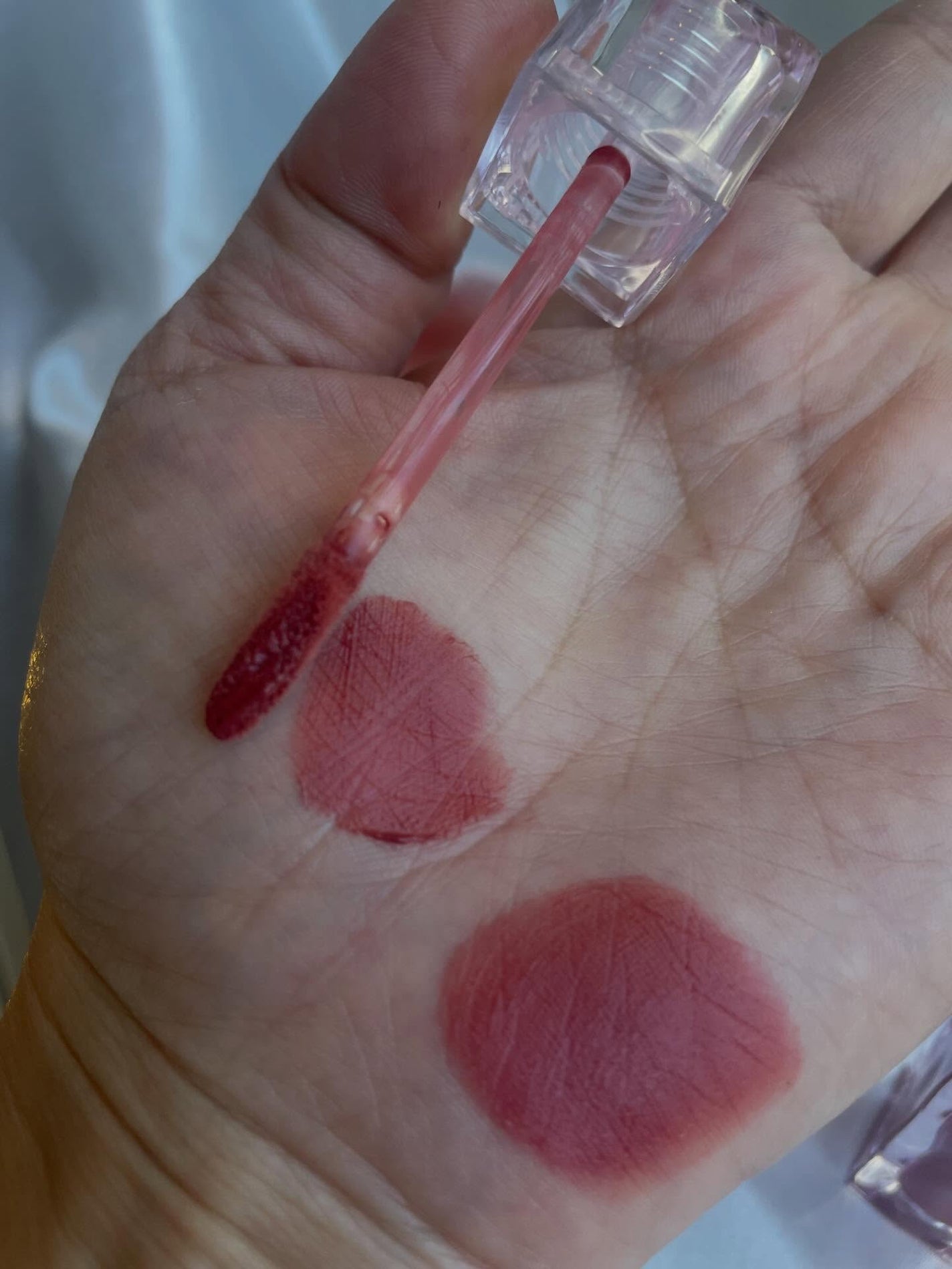 ブラーリングベルベットマットティント/INGA/リップティントを使ったクチコミ(6枚目)