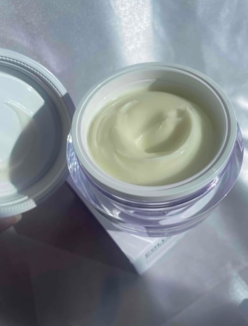 コラーゲンバウンスアップバリアクリーム/SNP/フェイスクリームを使ったクチコミ（2枚目）