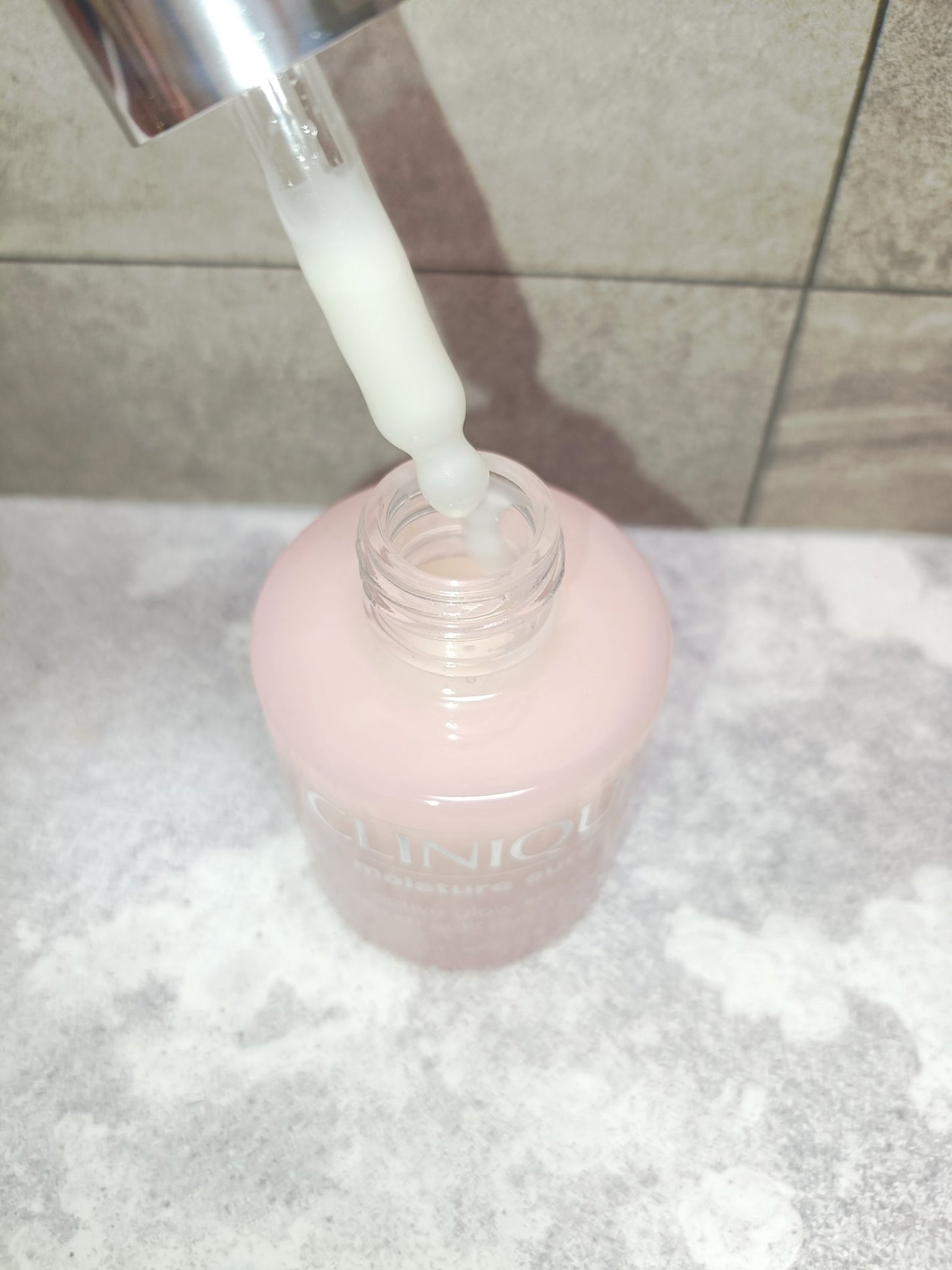 モイスチャー サージ グロウ リファイン セラム(美容液)/CLINIQUE/美容液を使ったクチコミ(3枚目)