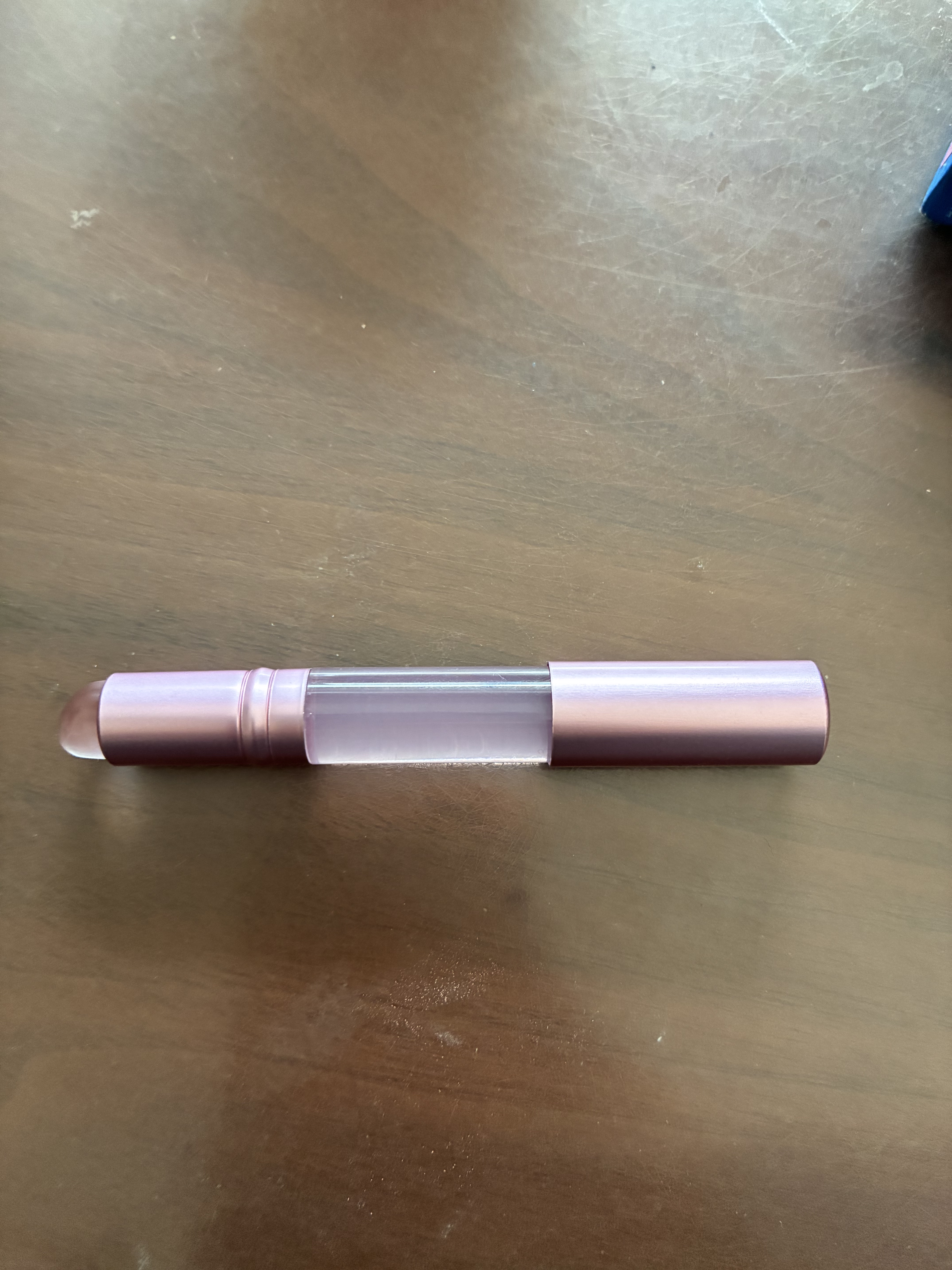 フタつきシリコーンリップブラシ　スリムタイプ/セリア/メイクブラシを使ったクチコミ（3枚目）