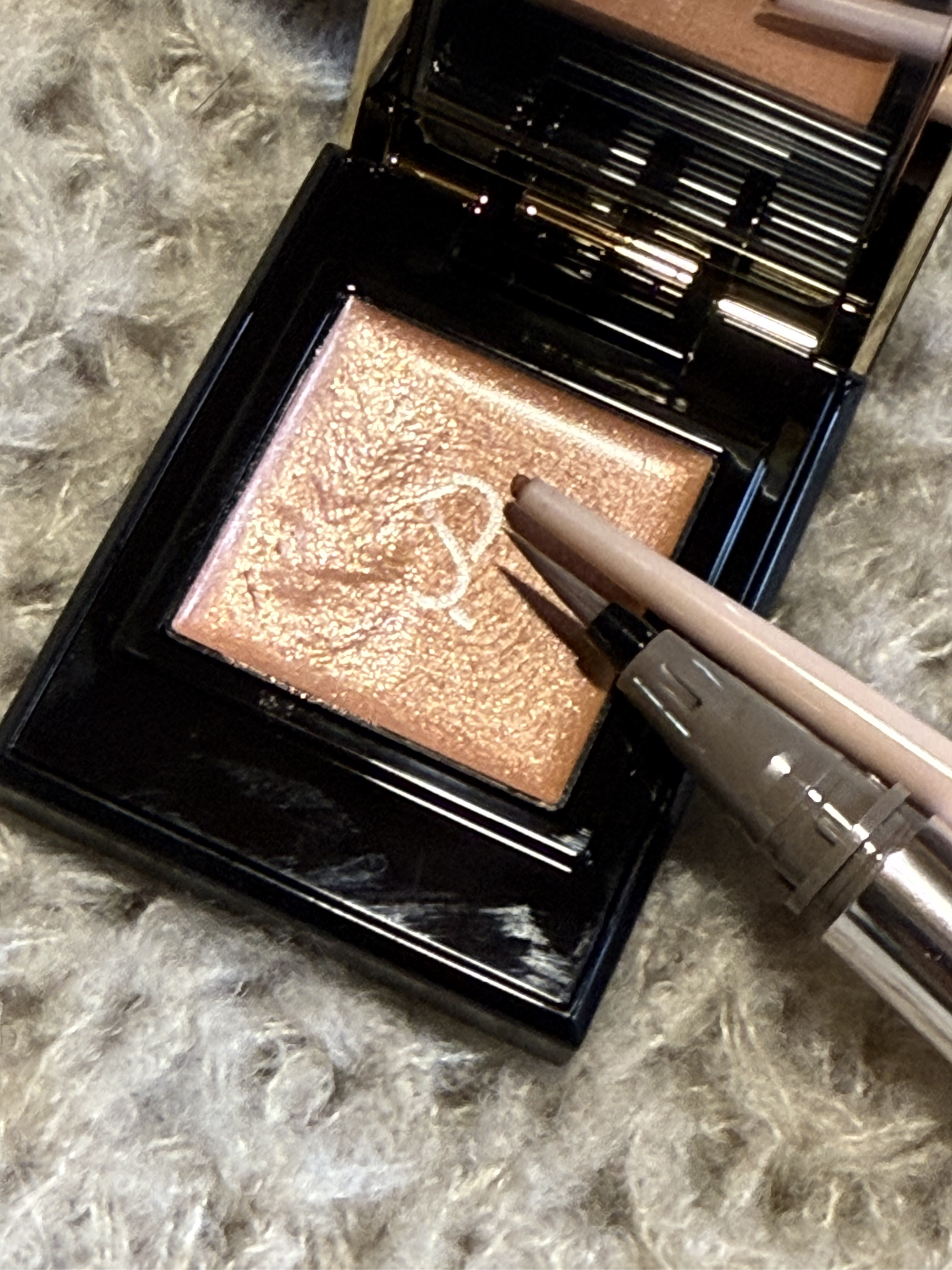 リキッドアイライナーR4/ラブ・ライナー/リキッドアイライナーを使ったクチコミ（2枚目）