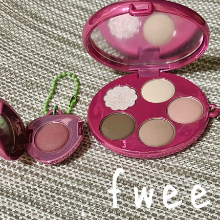 フィー ポケットアイパレット EP05 グレープボンボン/fwee/アイシャドウパレットを使ったクチコミ(1枚目)