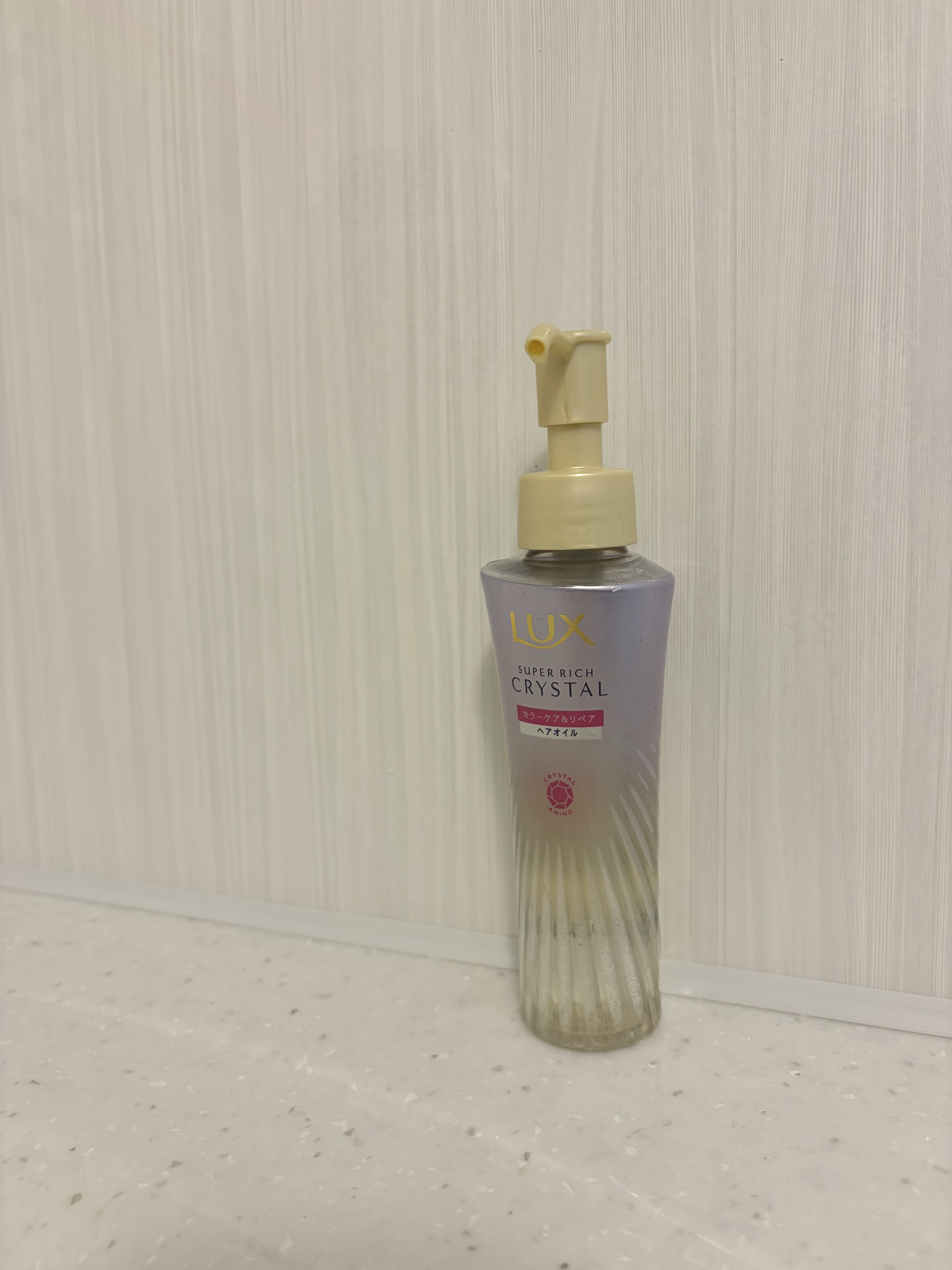 ラックス スーパーリッチクリスタル マルチダメージリペア ヘアオイル/LUX/ヘアオイルを使ったクチコミ（1枚目）