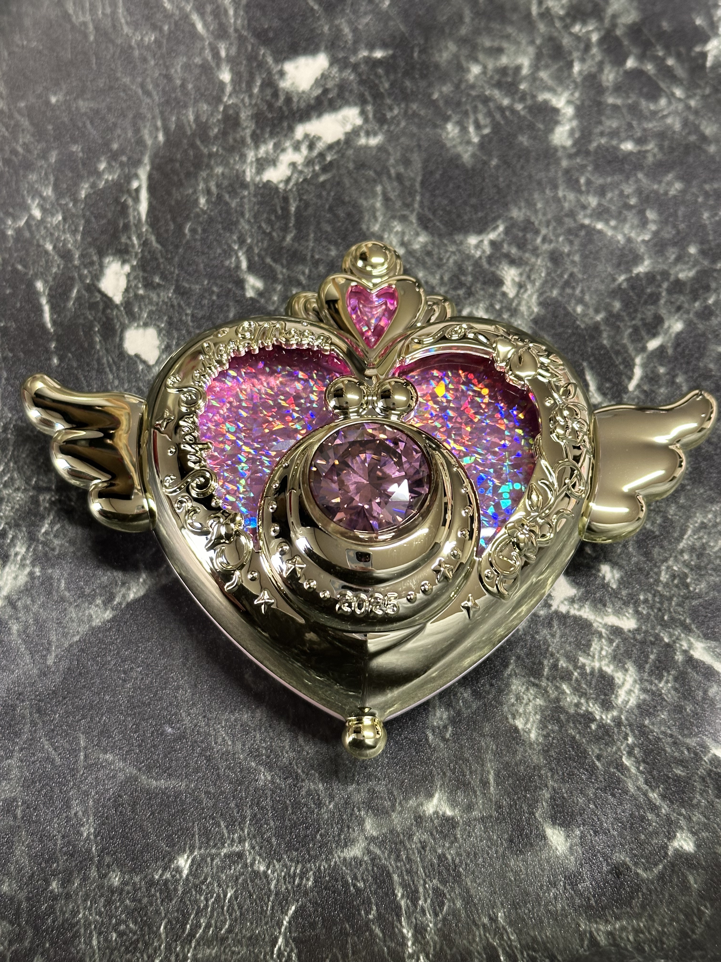 ミラクルロマンス シャイニングムーンパウダー 2025 Limited Edition/ミラクルロマンス/プレストパウダーを使ったクチコミ（3枚目）