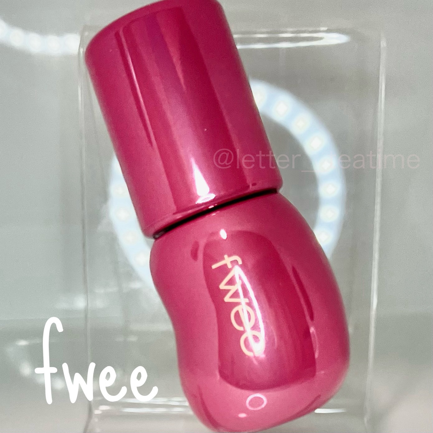 フィー ポケットアイパレット EP05 グレープボンボン/fwee/アイシャドウパレットを使ったクチコミ（3枚目）