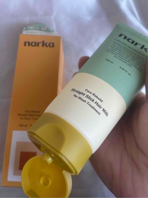 ストレートスリックヘアミルク/narka/ヘアミルクを使ったクチコミ（2枚目）