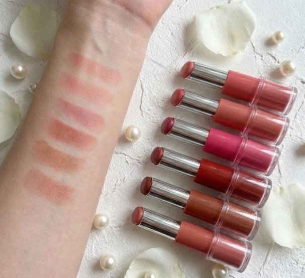 ハグマイリップ　カラーロックプランピーバーム/up2me/口紅を使ったクチコミ（2枚目）