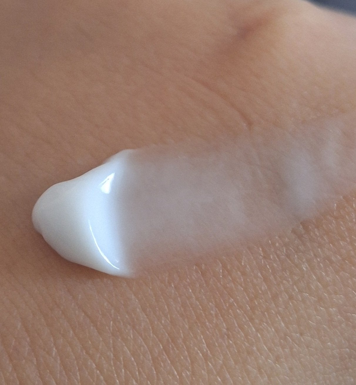 トゥンク ハンドエリクシールド/Twnk/ハンドクリームを使ったクチコミ(3枚目)