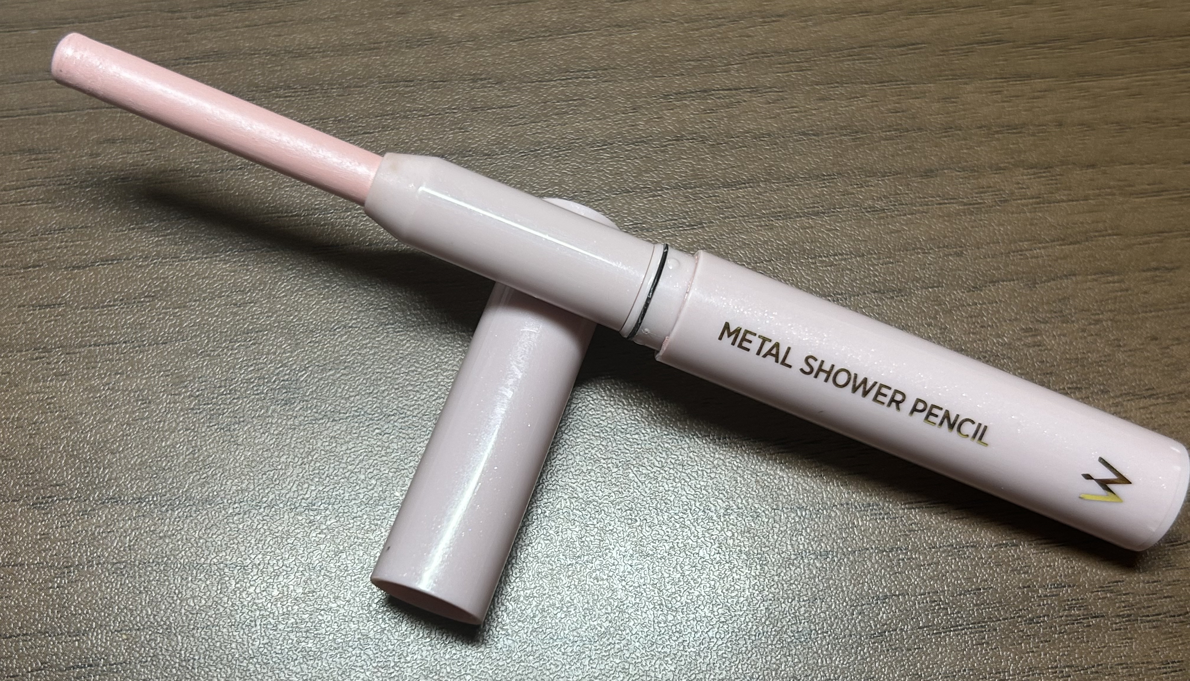 ウォンジョンヨ　メタルシャワーペンシル/Wonjungyo/スティックアイシャドウを使ったクチコミ（3枚目）