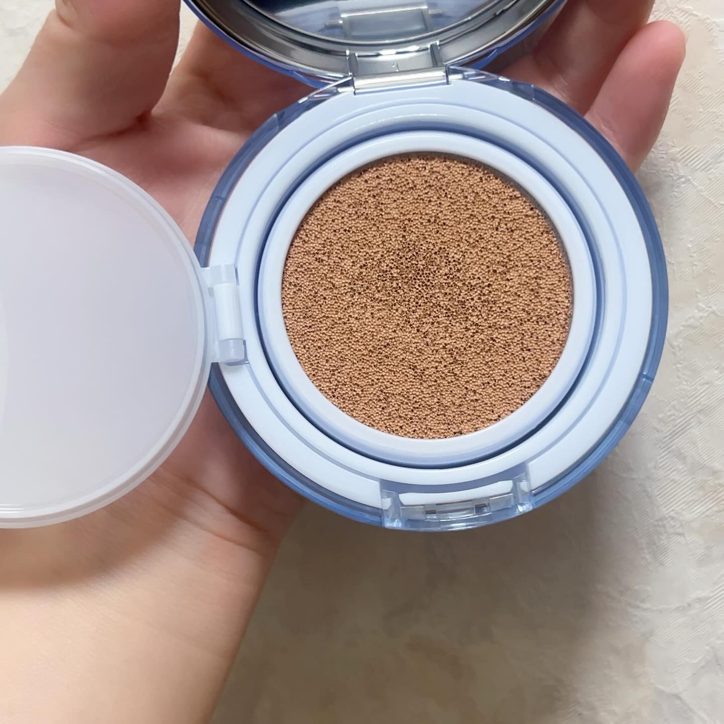 ウォーターレイヤーフィットクッション /ABOUT TONE/クッションファンデーションを使ったクチコミ（2枚目）