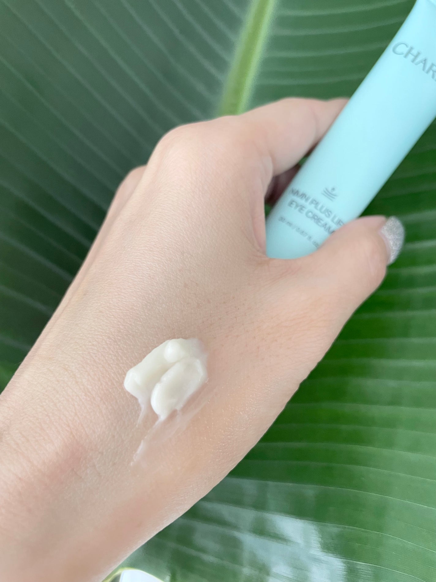 NMNプラスリフトアイクリーム/CHARDE/アイケア・アイクリームを使ったクチコミ(5枚目)