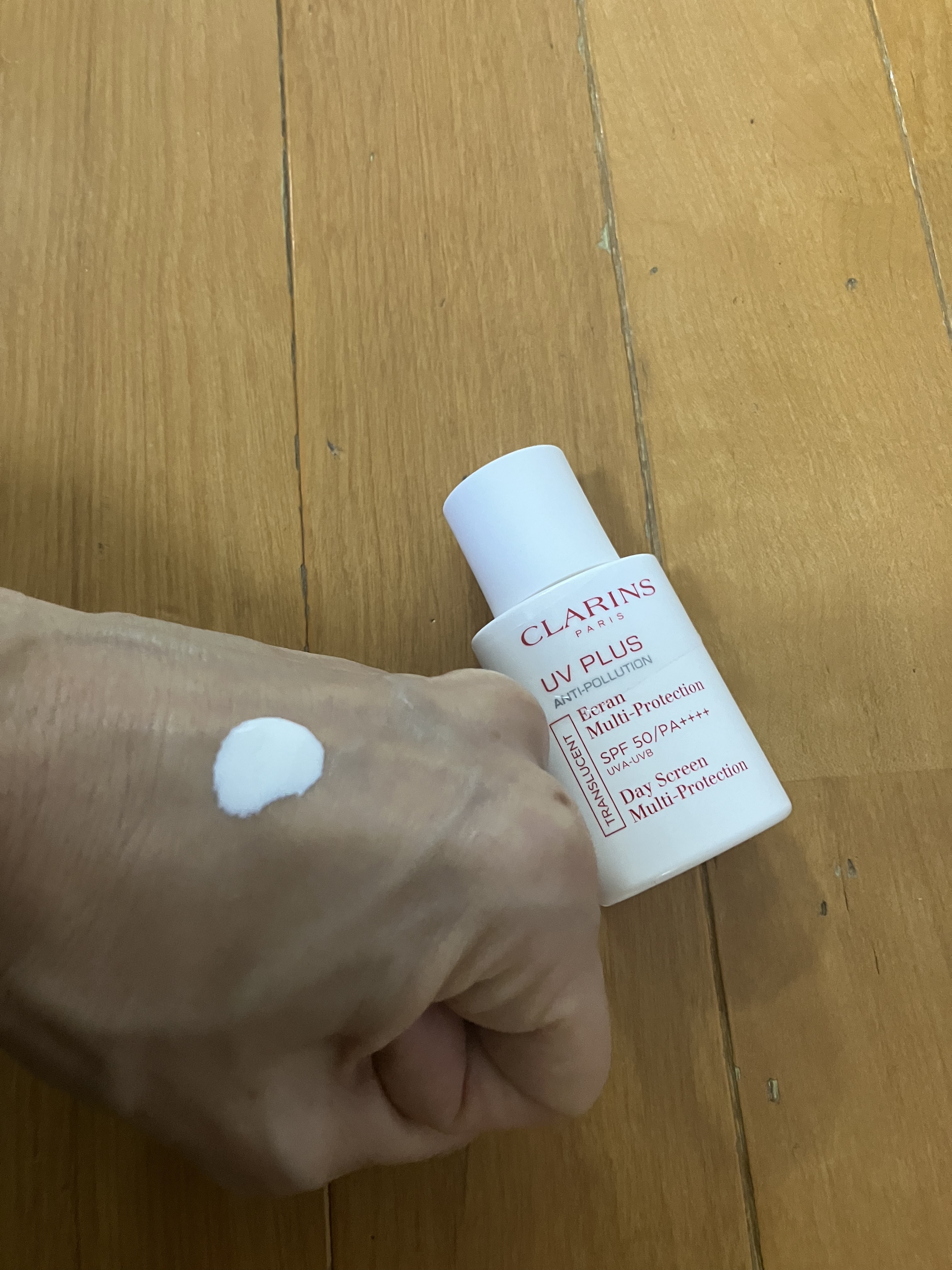 ＵＶ プラス マルチ デイ スクリーン N/CLARINS/化粧下地を使ったクチコミ（2枚目）