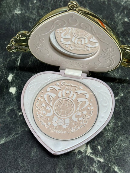 ミラクルロマンス シャイニングムーンパウダー 2025 Limited Edition/ミラクルロマンス/プレストパウダーを使ったクチコミ(7枚目)