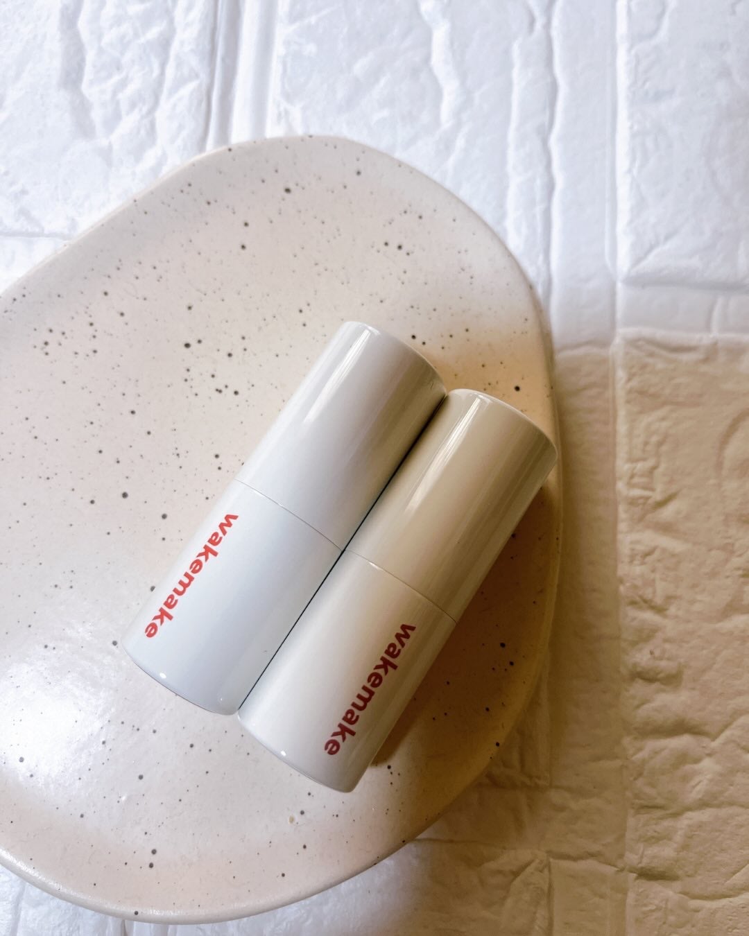 ヘルシーグロウバームスティック/wakemake/口紅を使ったクチコミ(2枚目)