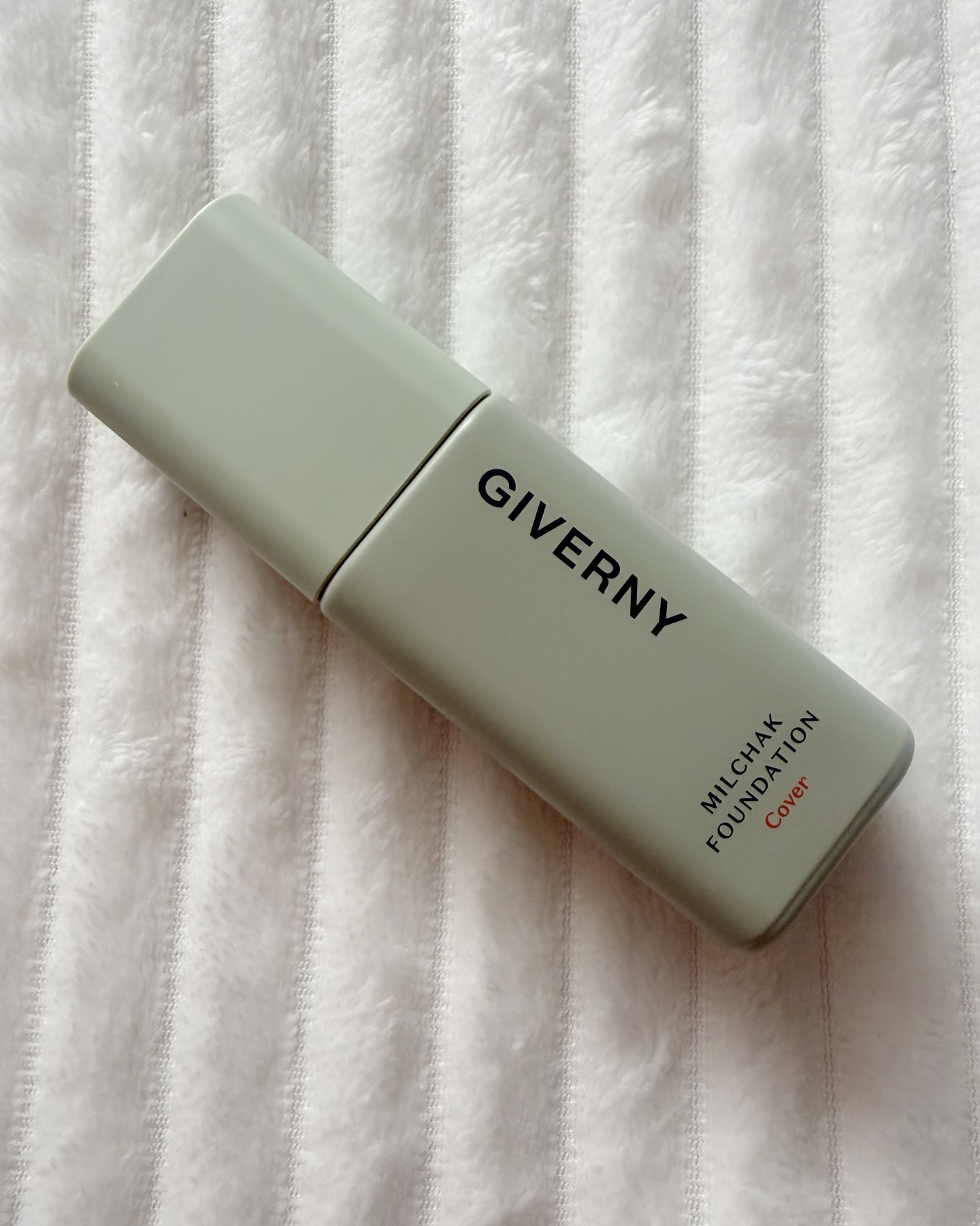 ジヴェルニー 密着カバーファンデーション/GIVERNY/リキッドファンデーションを使ったクチコミ（2枚目）