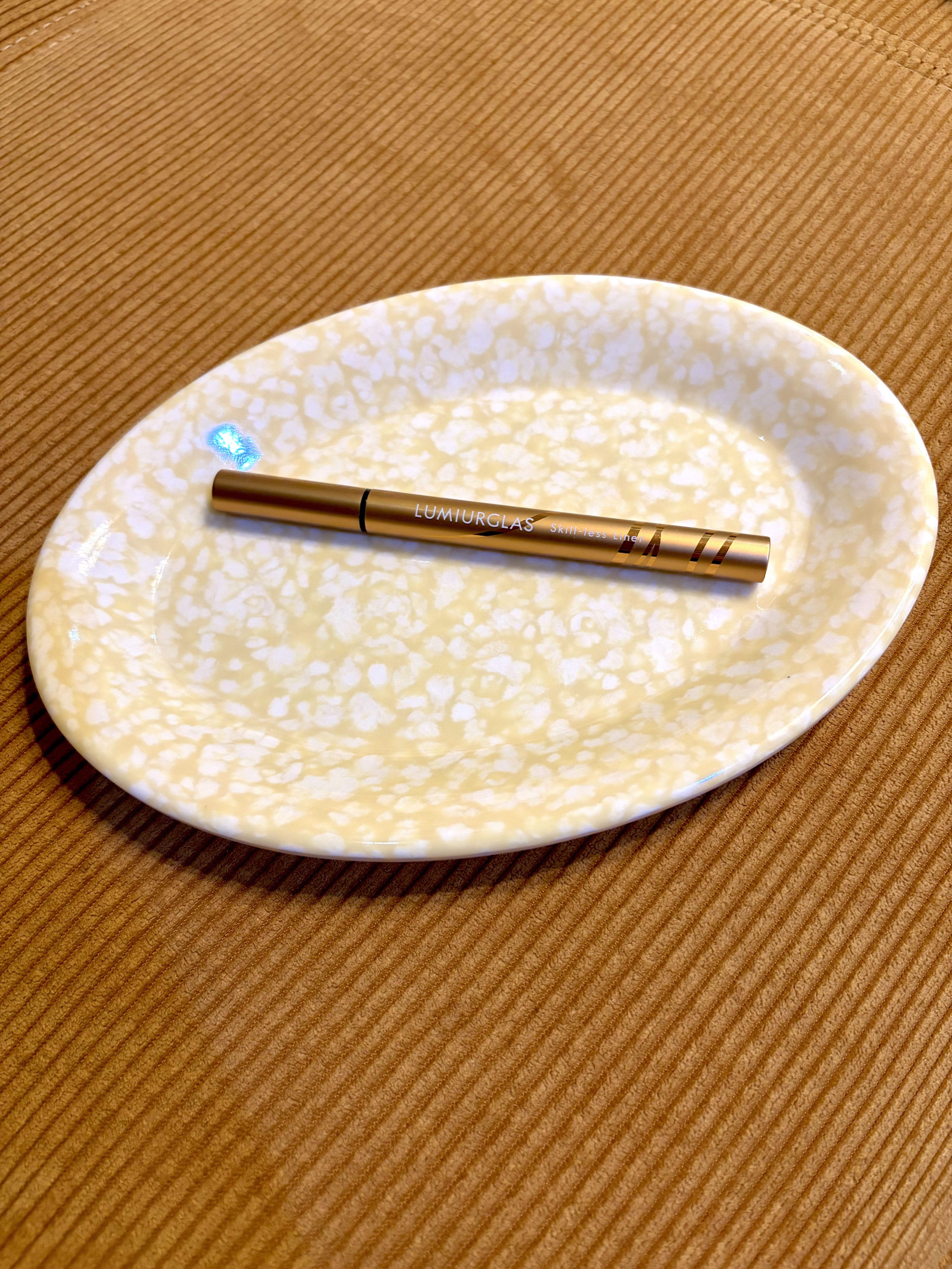 スキルレスライナー/LUMIURGLAS/リキッドアイライナーを使ったクチコミ（2枚目）