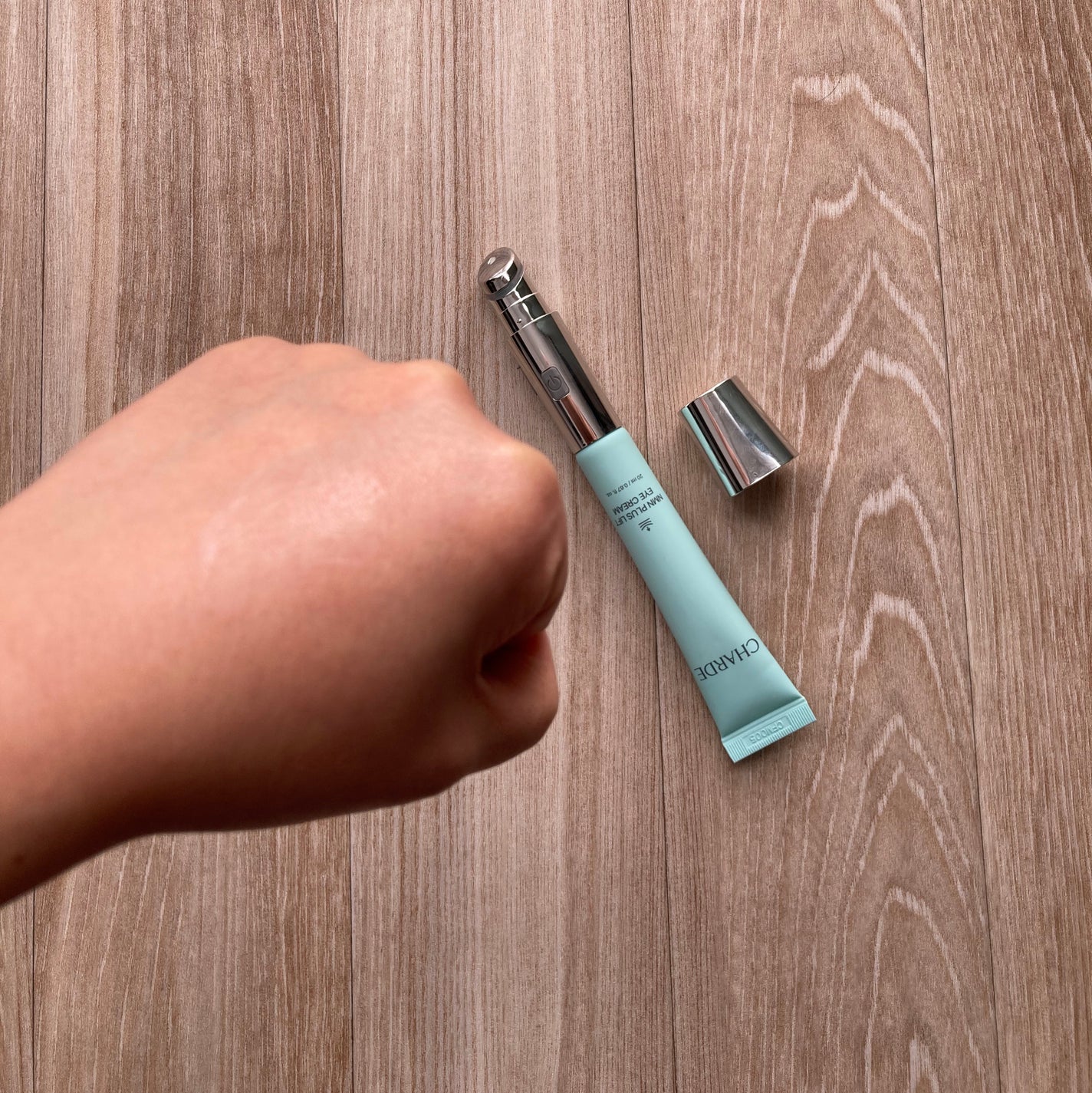 NMNプラスリフトアイクリーム/CHARDE/アイケア・アイクリームを使ったクチコミ(6枚目)